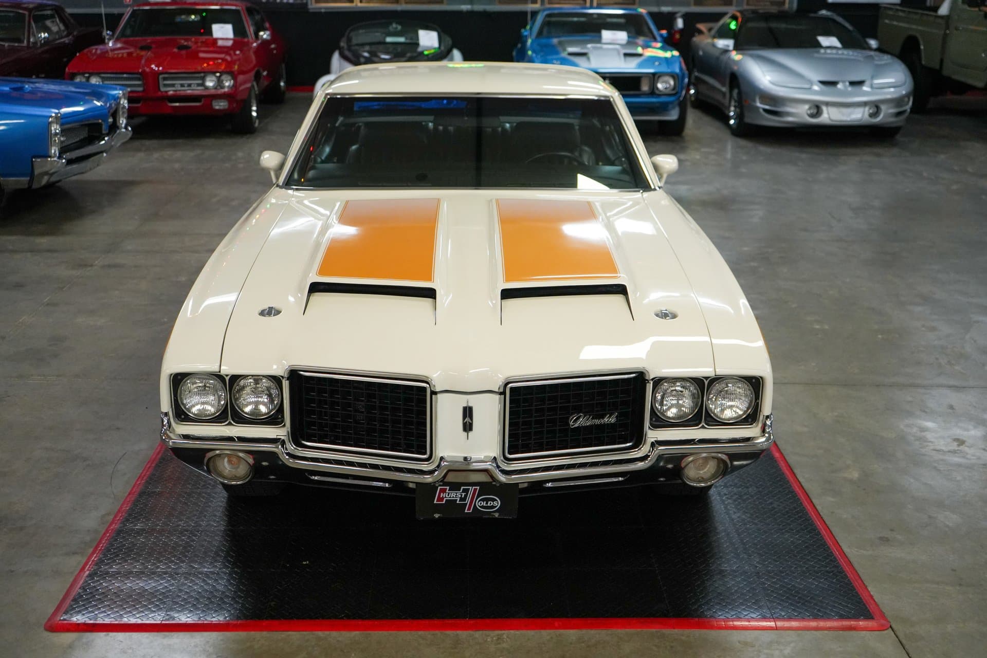 1972 Oldsmobile Hurst/Olds Indianapolis 500 Pace Car Edition thumbnail 7