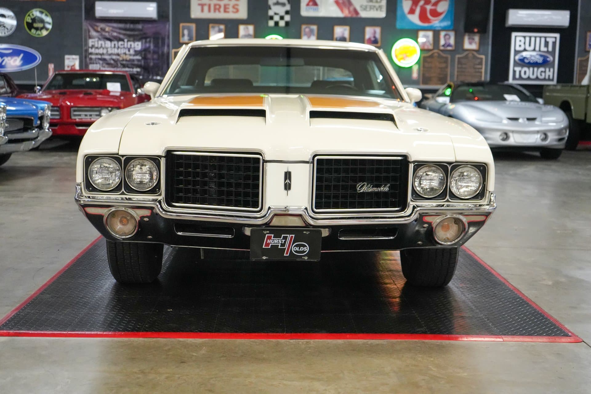 1972 Oldsmobile Hurst/Olds Indianapolis 500 Pace Car Edition thumbnail 10