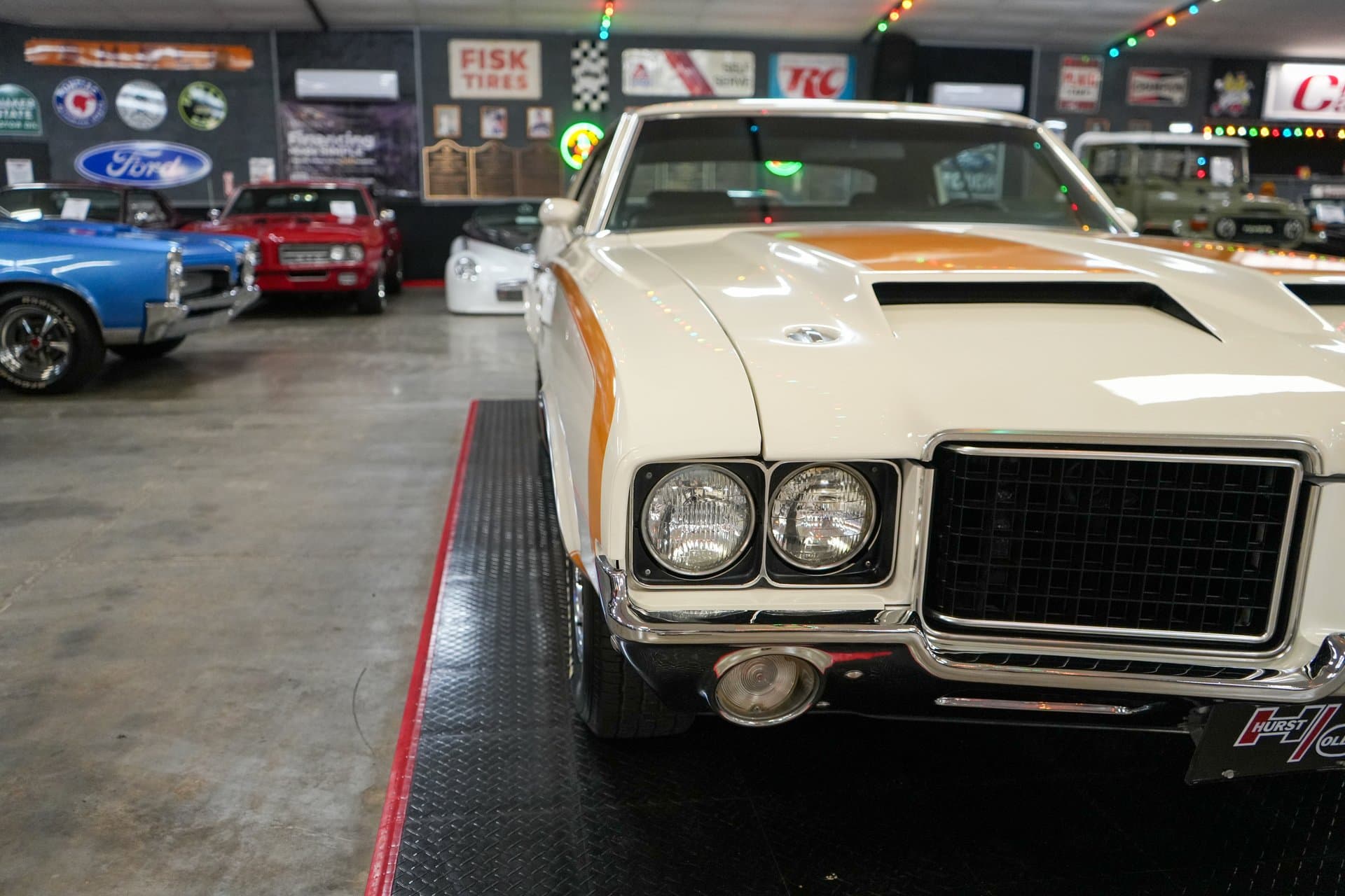 1972 Oldsmobile Hurst/Olds Indianapolis 500 Pace Car Edition thumbnail 11