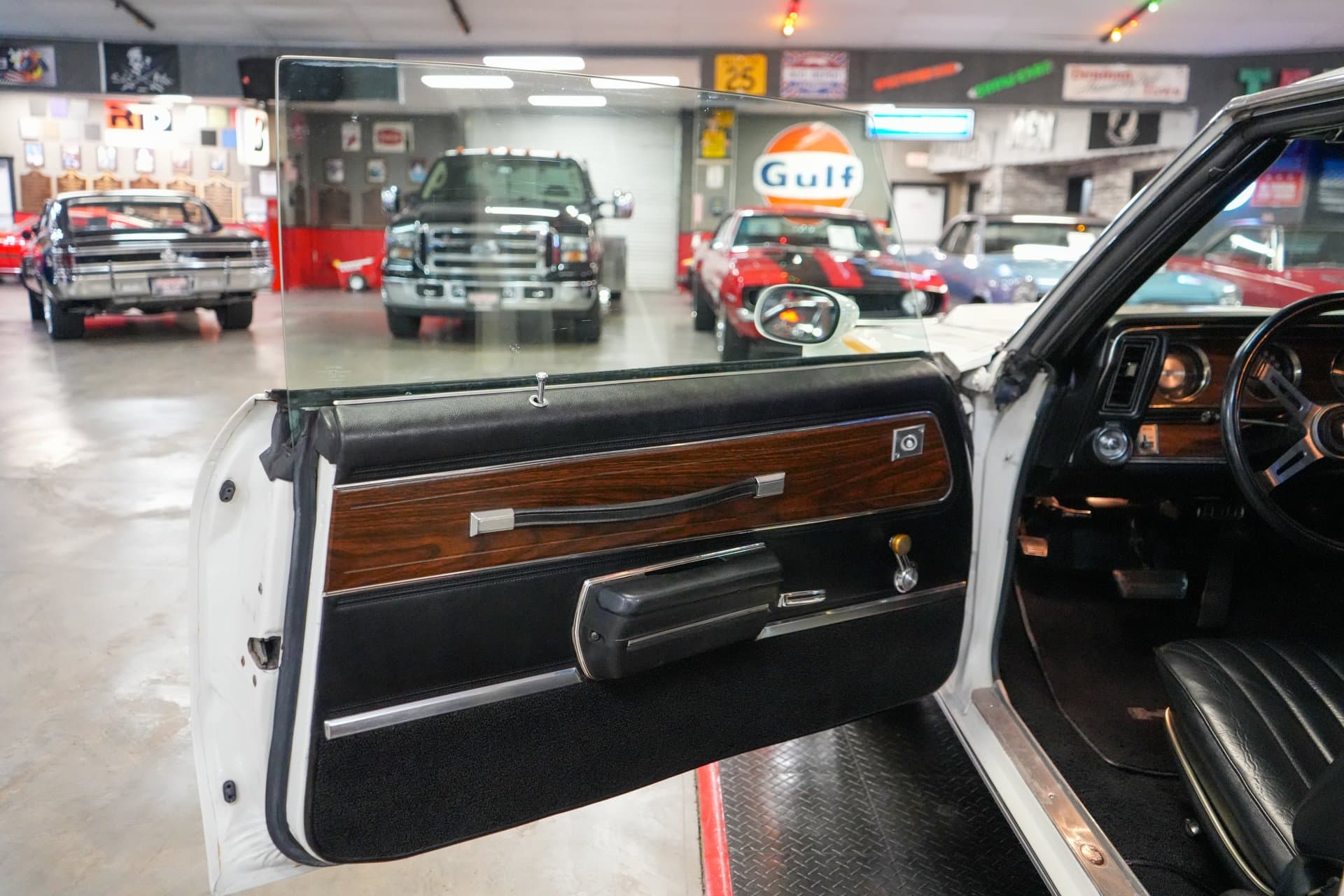 1972 Oldsmobile Hurst/Olds Indianapolis 500 Pace Car Edition thumbnail 23
