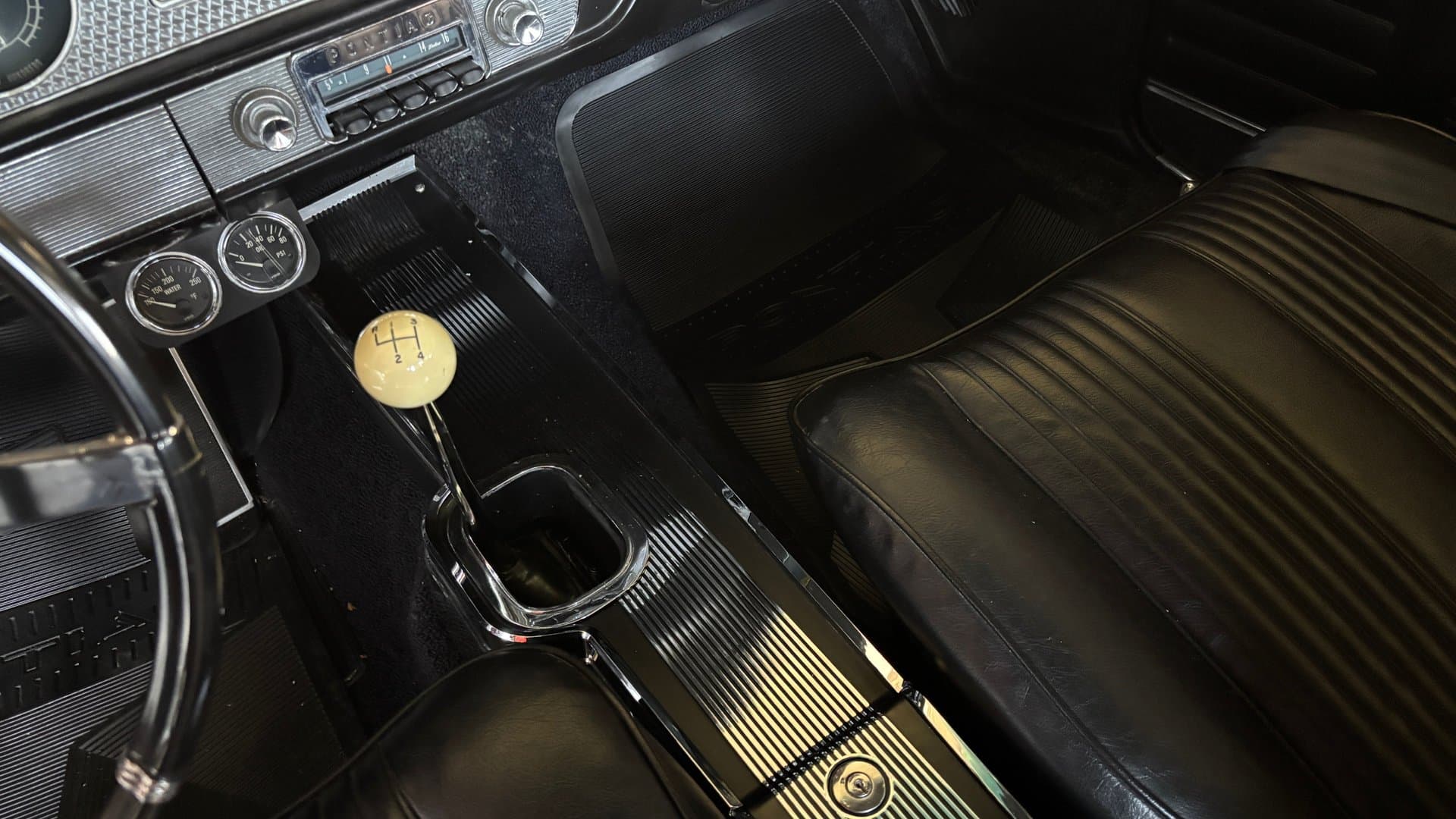 1964 Pontiac GTO thumbnail 8