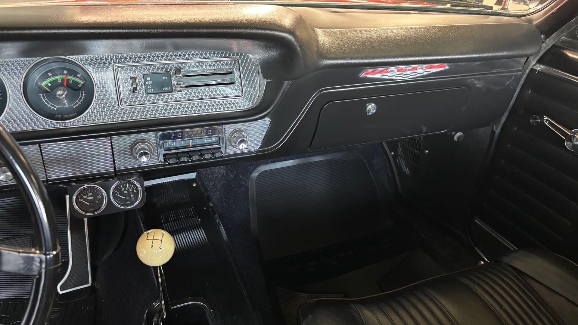 1964 Pontiac GTO thumbnail 7