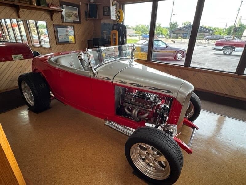 1932 Ford Roadster Show Winner thumbnail 26