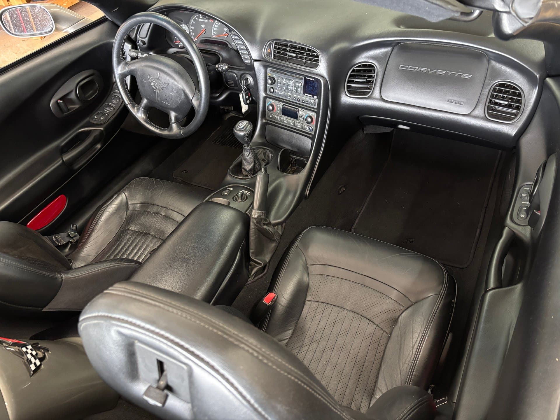1998 Chevrolet Corvette thumbnail 21