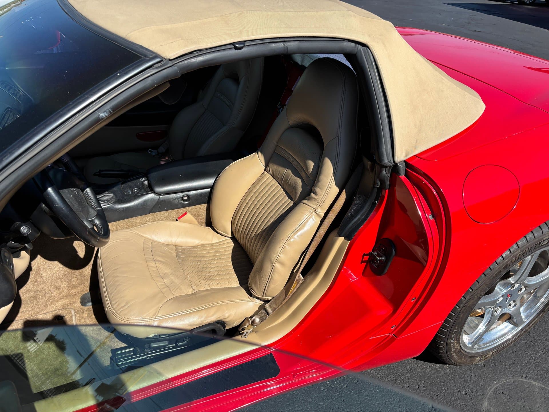 2002 Chevrolet Corvette thumbnail 17