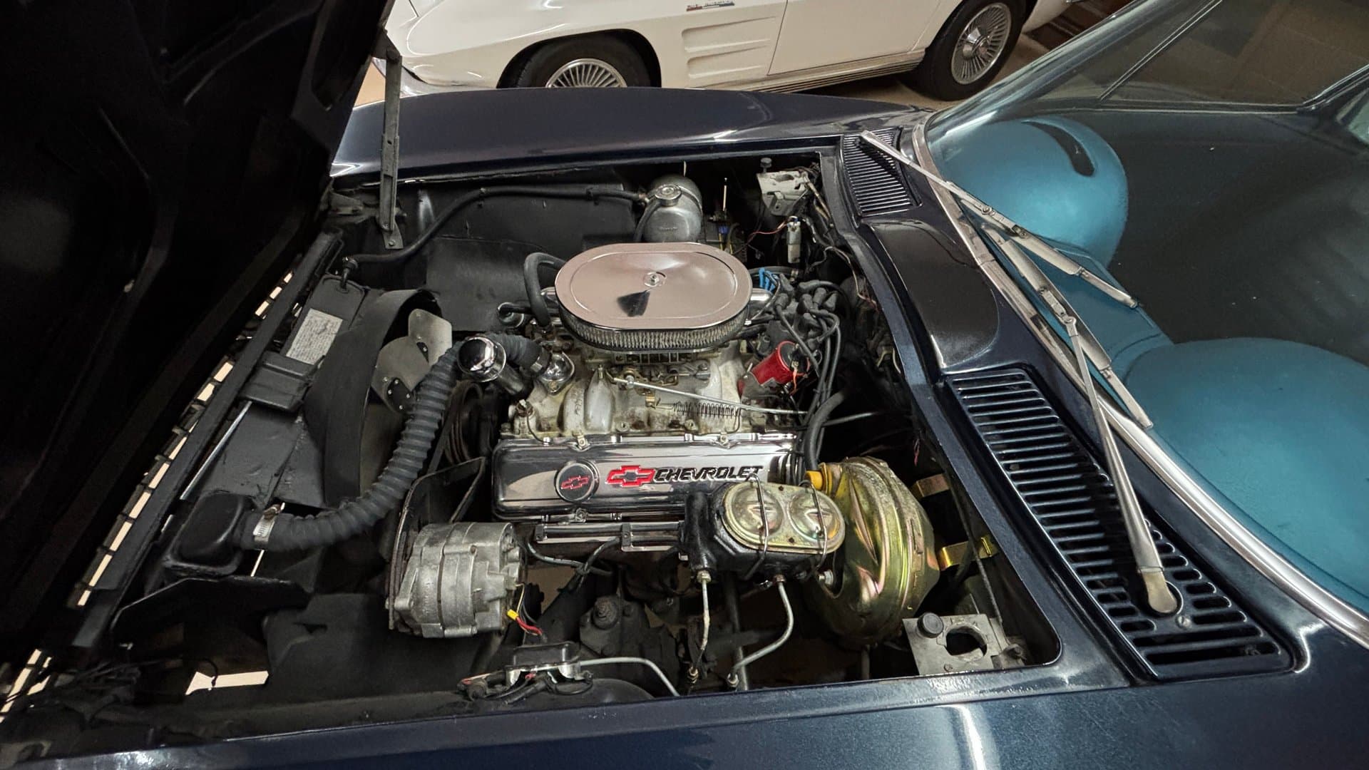 1966 Chevrolet Corvette thumbnail 11