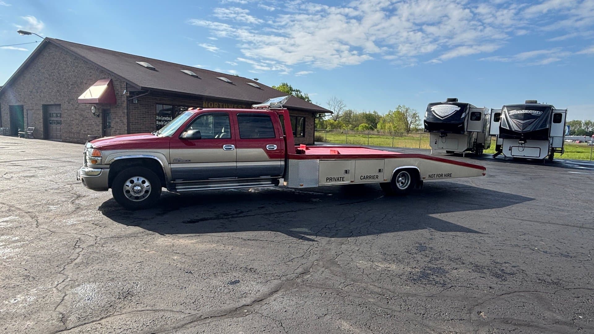 2005 GMC Sierra 3500 Ramp Truck thumbnail 7