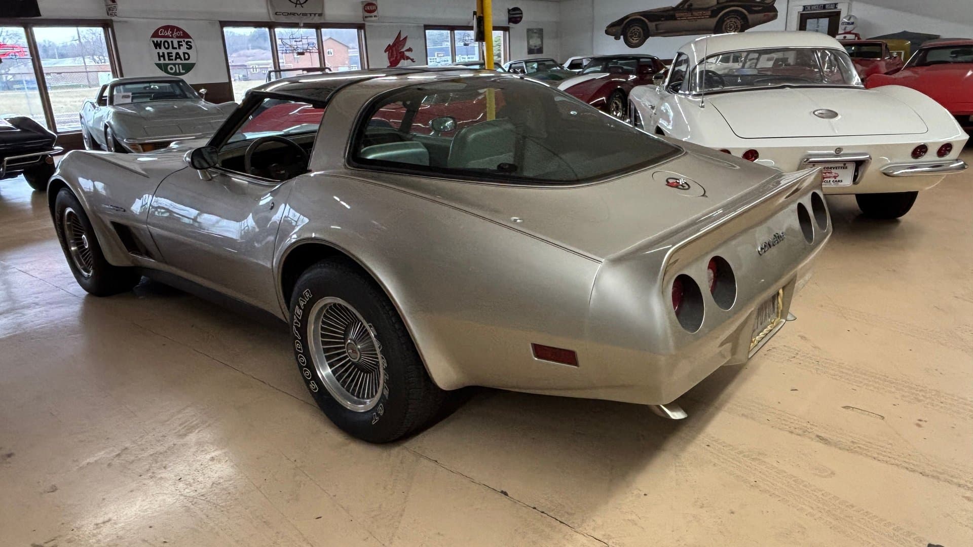 1982 Chevrolet Corvette 350 Auto thumbnail 29