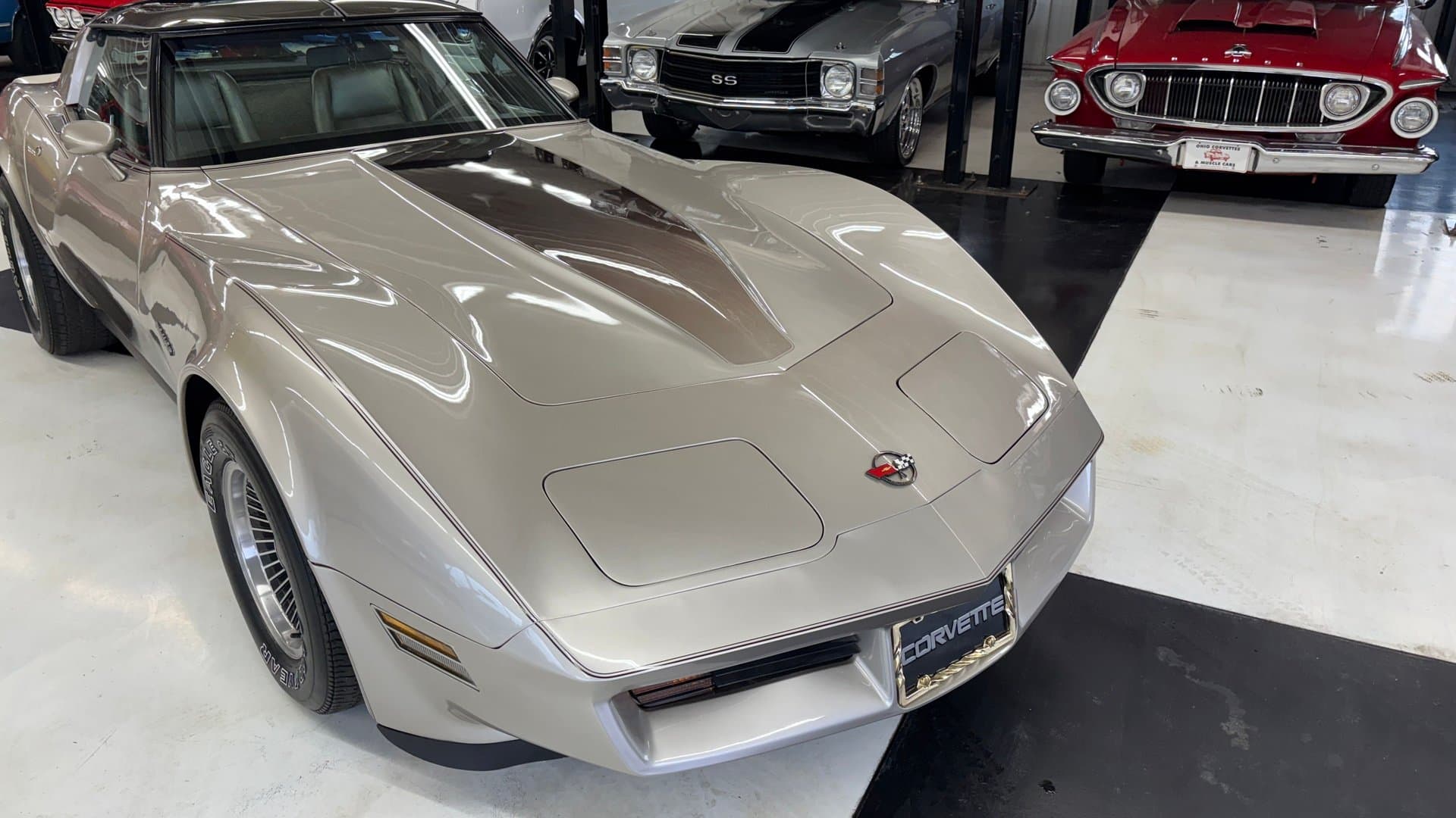 1982 Chevrolet Corvette thumbnail 3