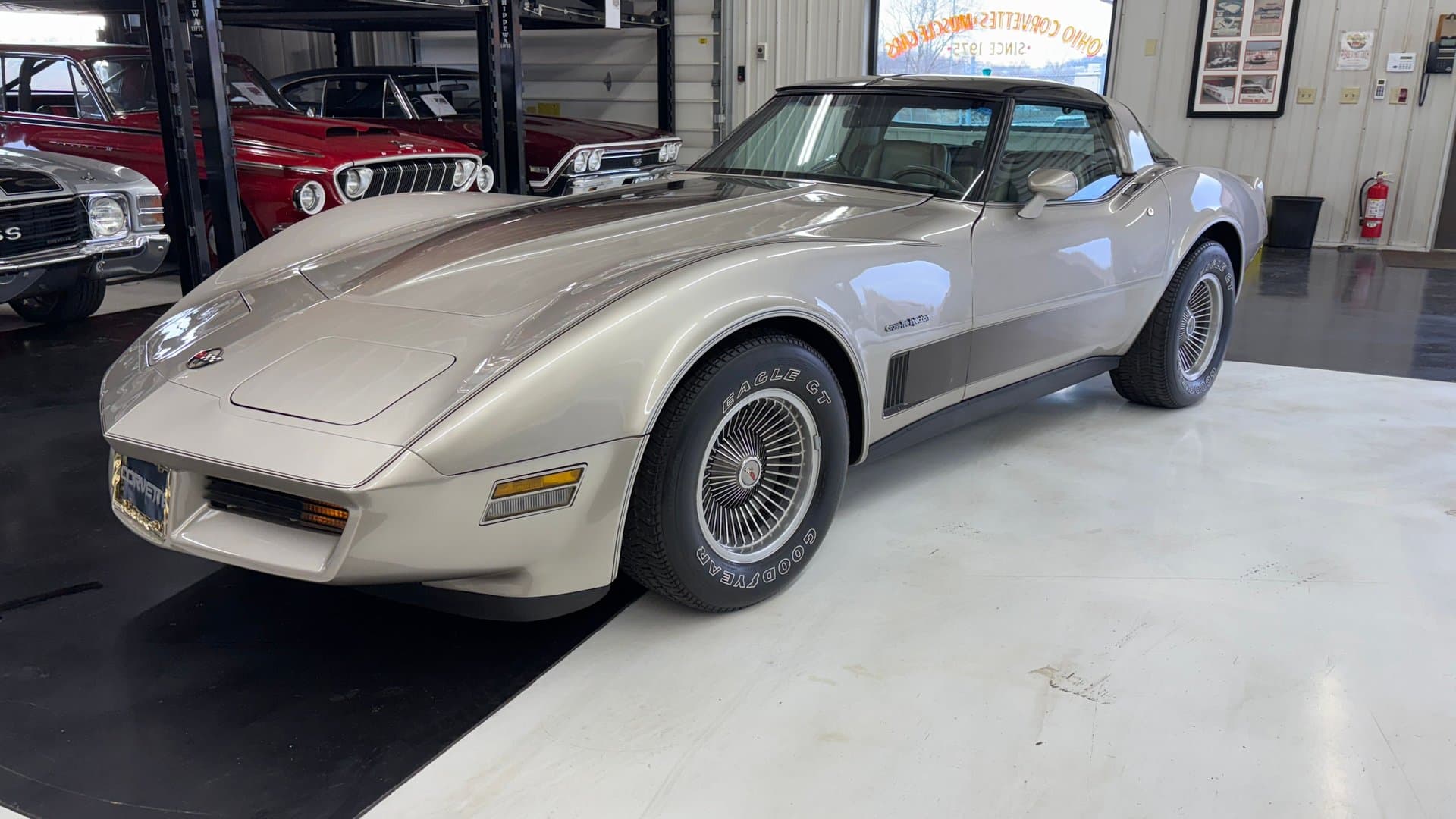 1982 Chevrolet Corvette thumbnail 16