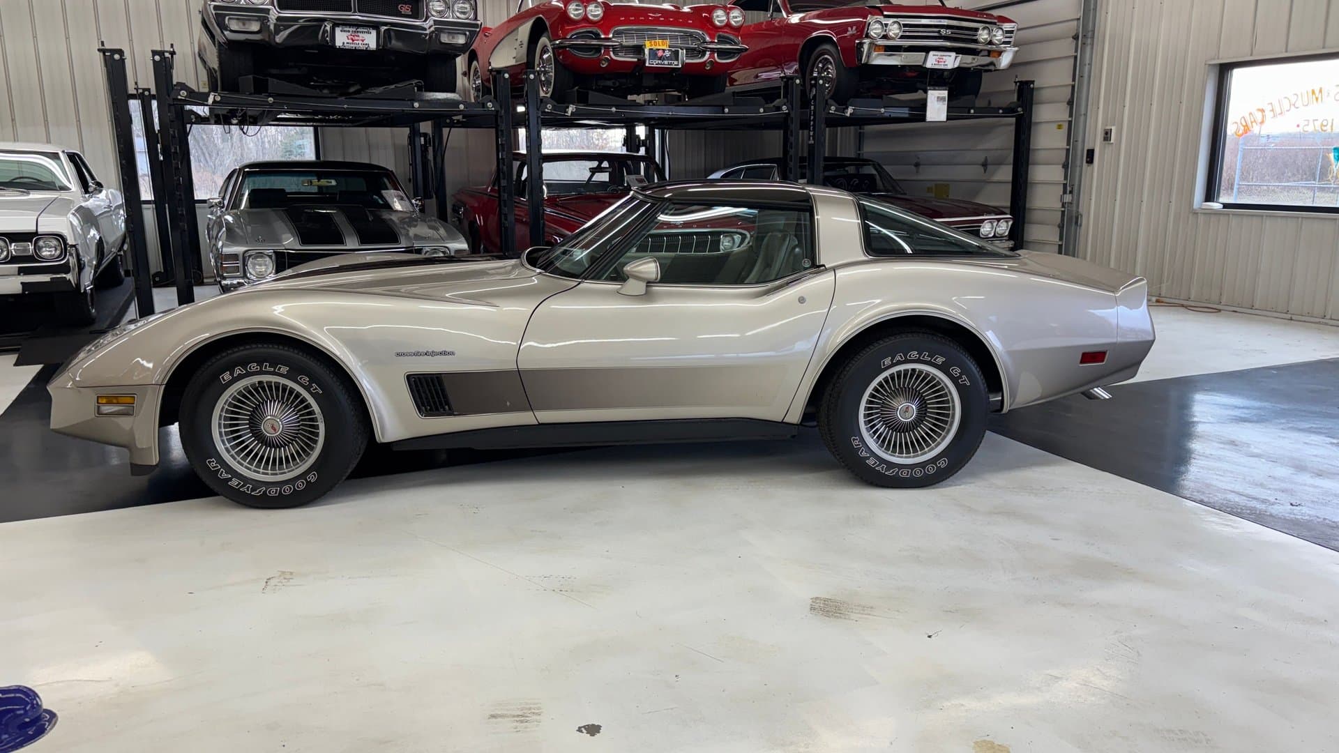 1982 Chevrolet Corvette thumbnail 13