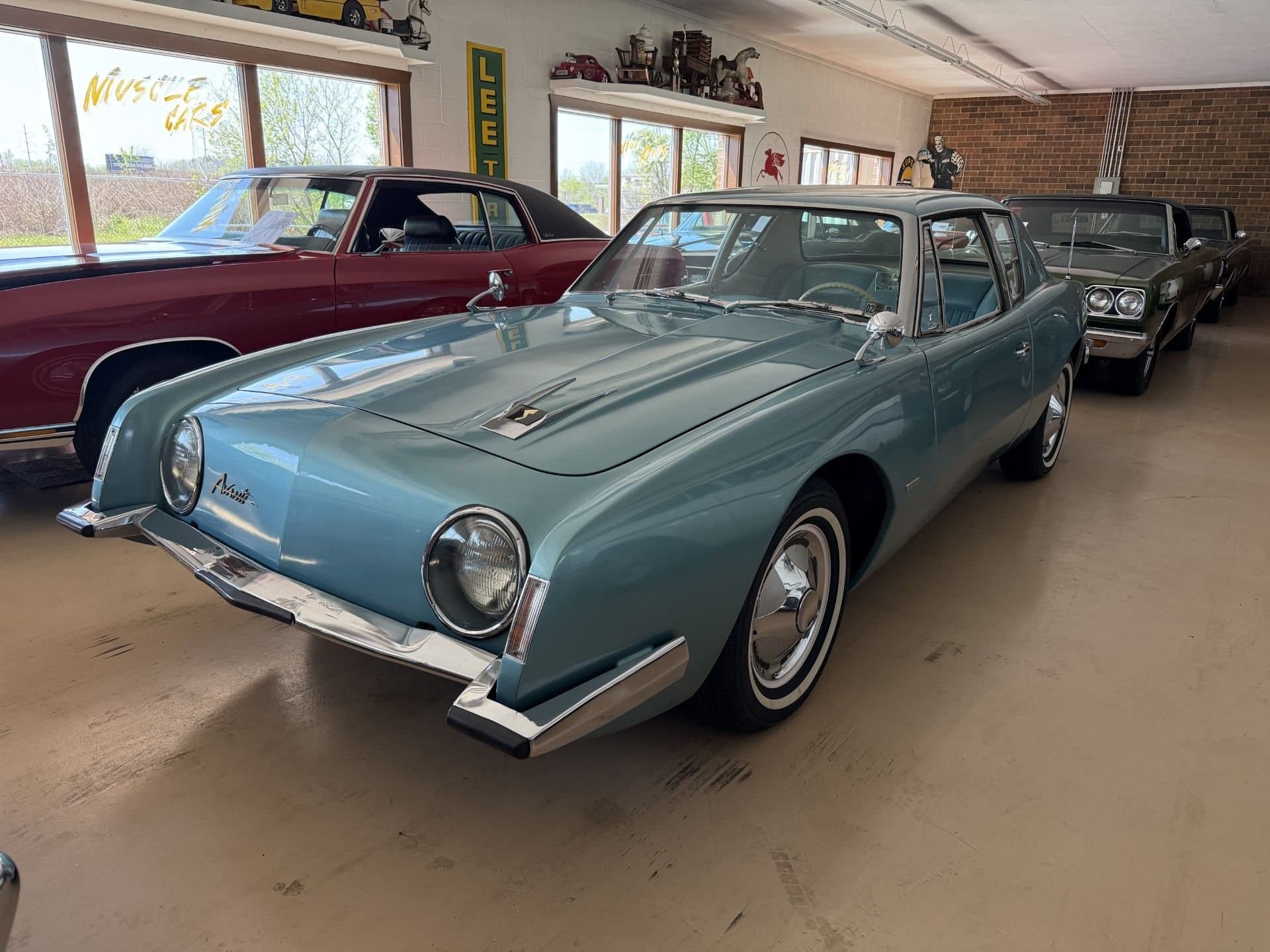 1963 Studebaker Avanti R2