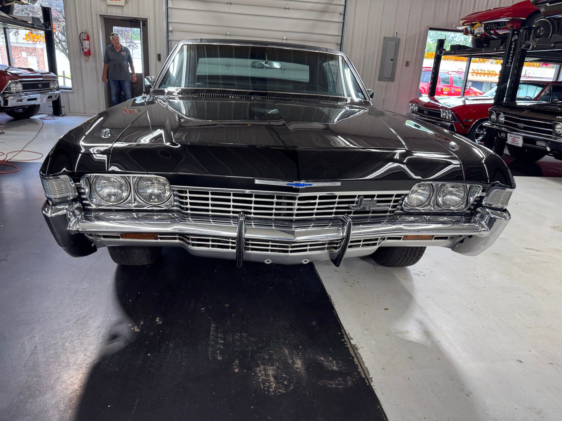 1968 Chevrolet Impala SS thumbnail 3