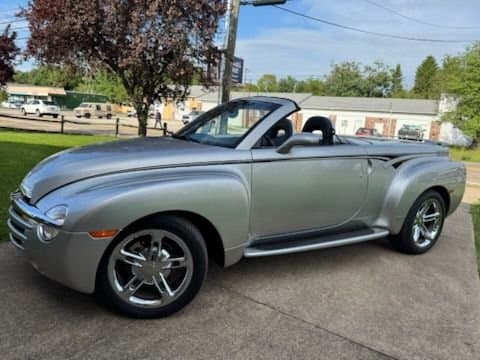 2005 Chevrolet SSR thumbnail 20