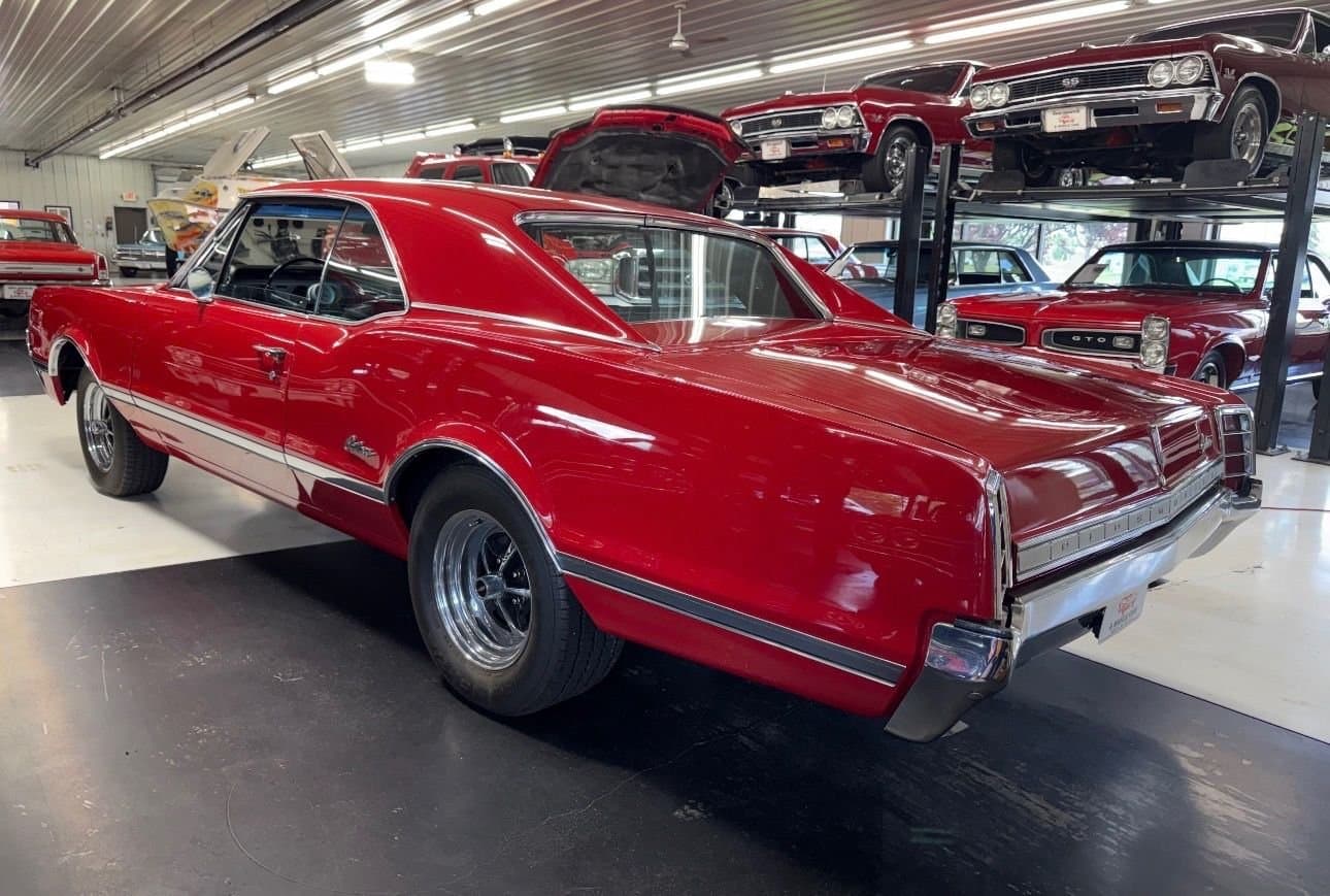 1966 Oldsmobile Cutlass thumbnail 5