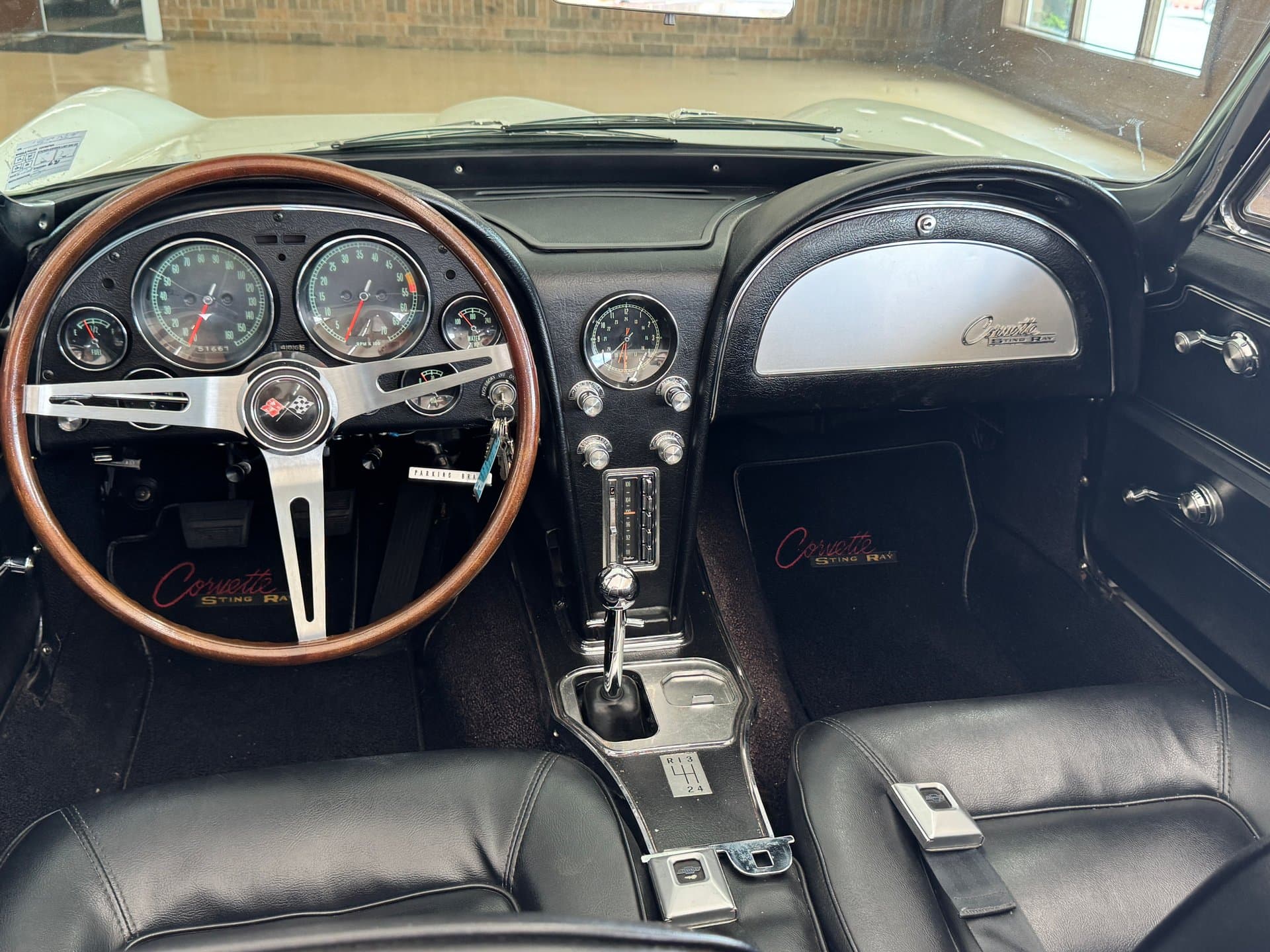 1965 Chevrolet Corvette thumbnail 16