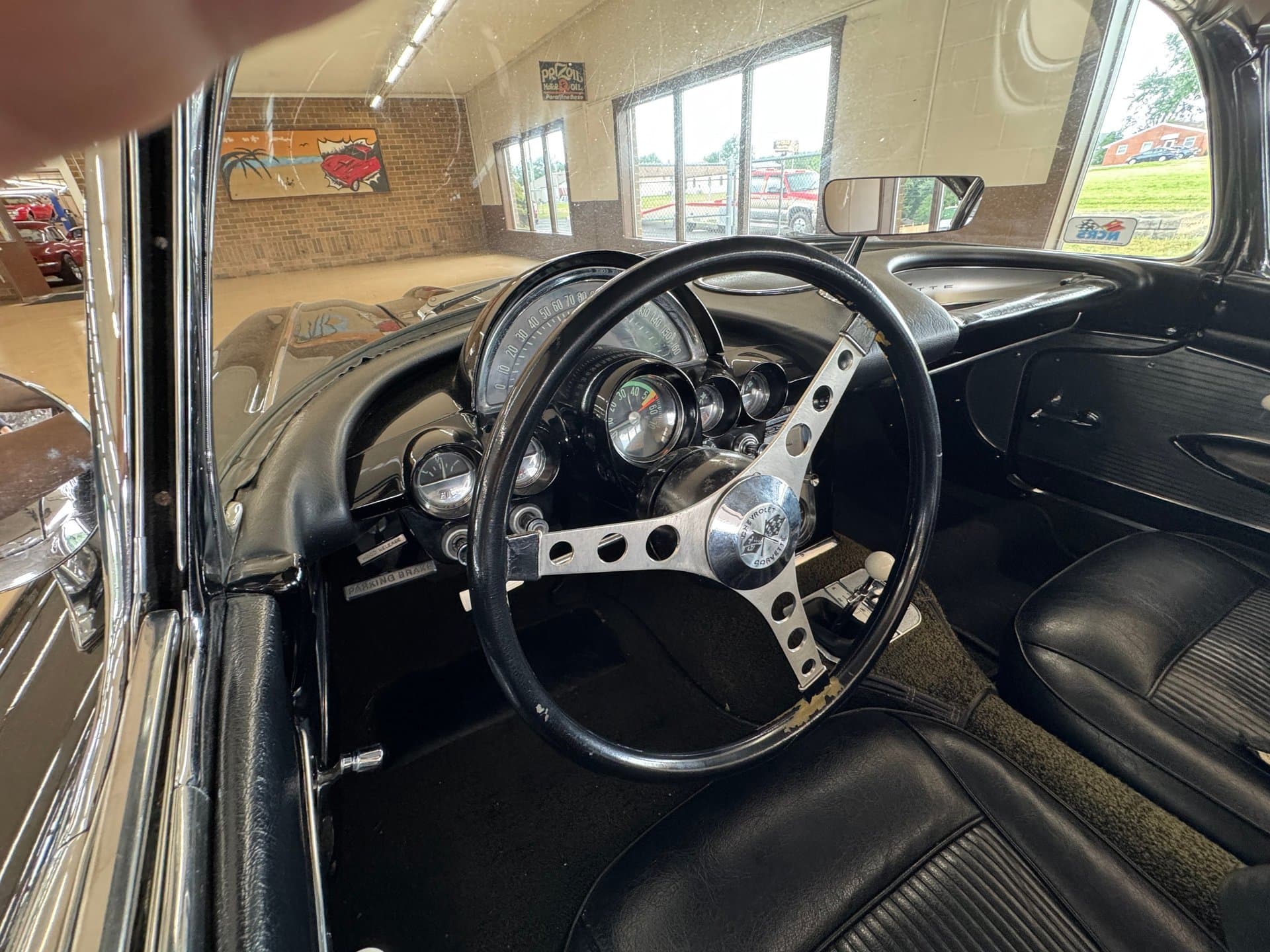 1961 Chevrolet Corvette thumbnail 16