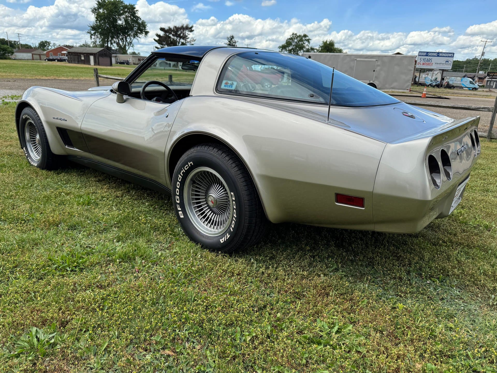 1982 Chevrolet Corvette thumbnail 7