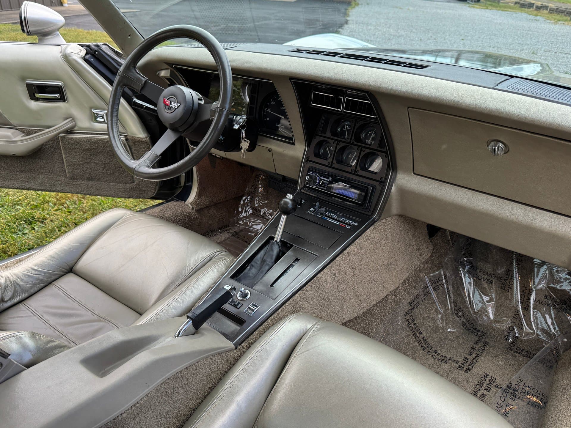 1982 Chevrolet Corvette thumbnail 15