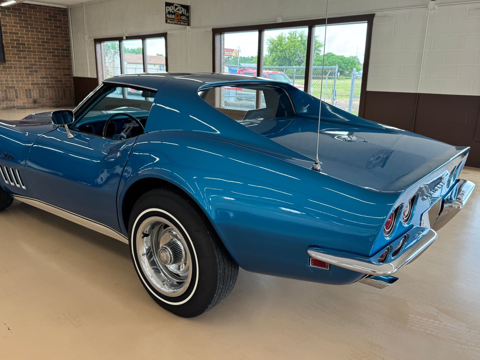 1969 Chevrolet Corvette thumbnail 7