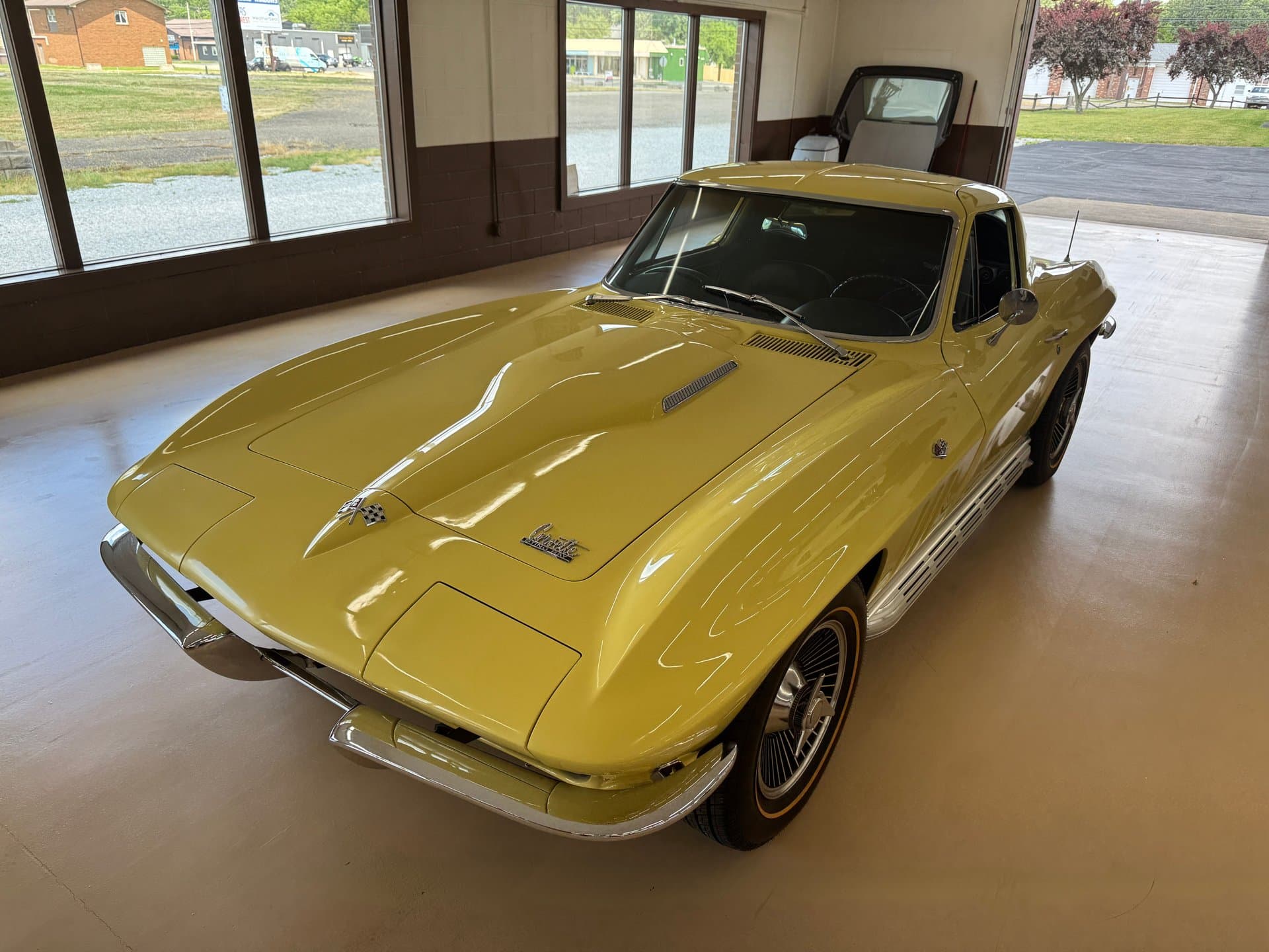 1966 Chevrolet Corvette thumbnail 15