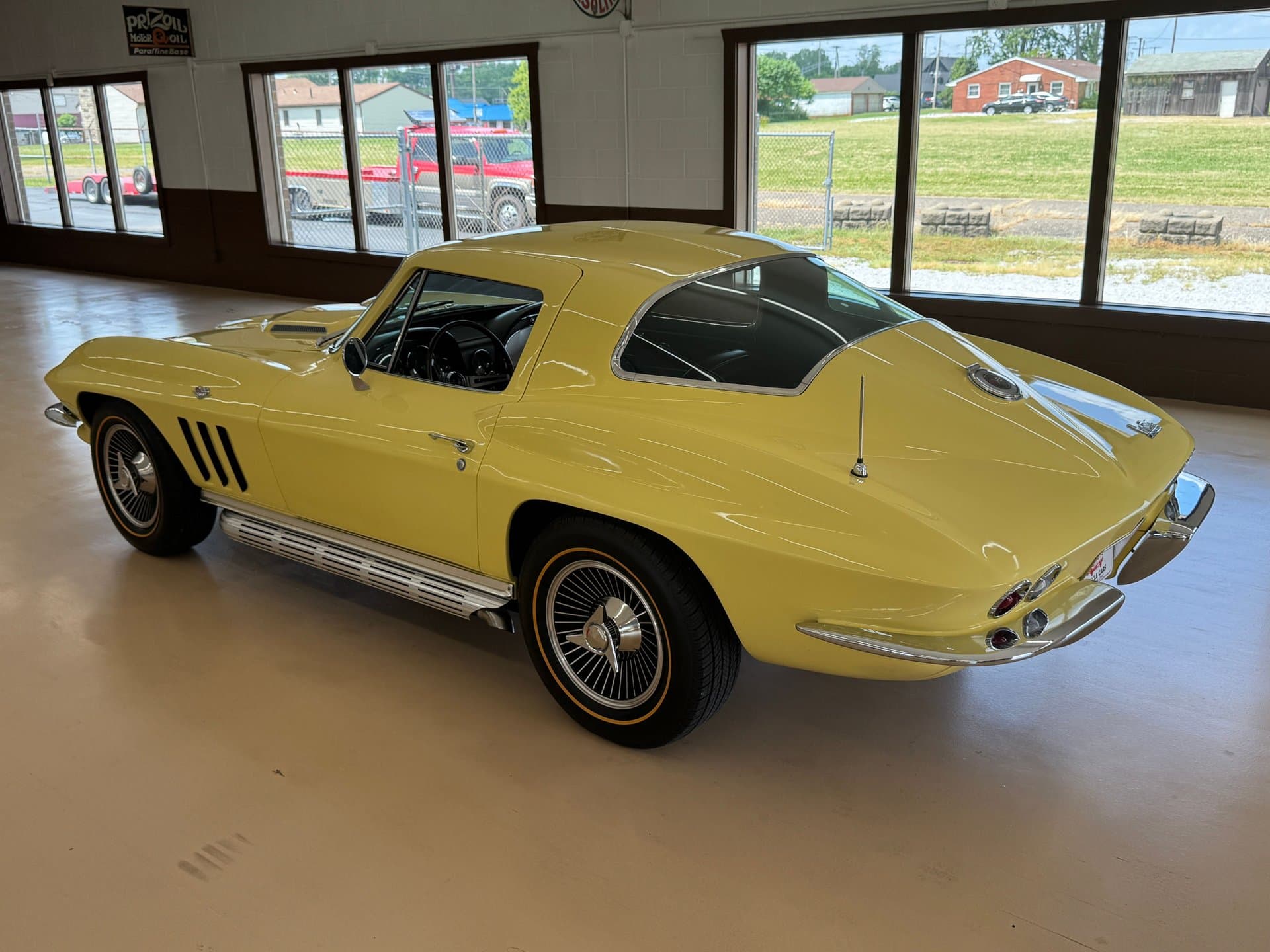 1966 Chevrolet Corvette thumbnail 11