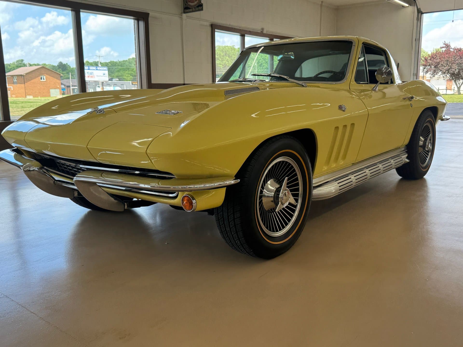 1966 Chevrolet Corvette thumbnail 13