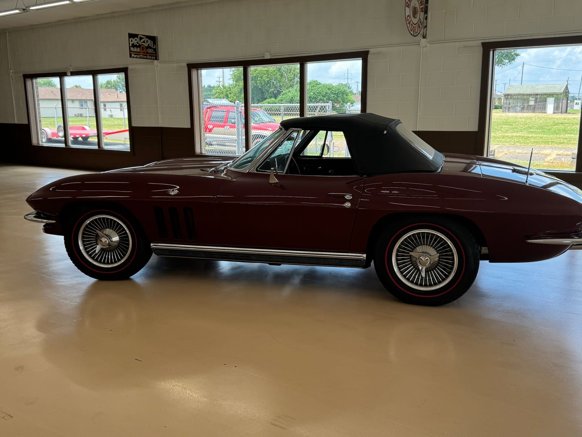 1966 Chevrolet Corvette thumbnail 7