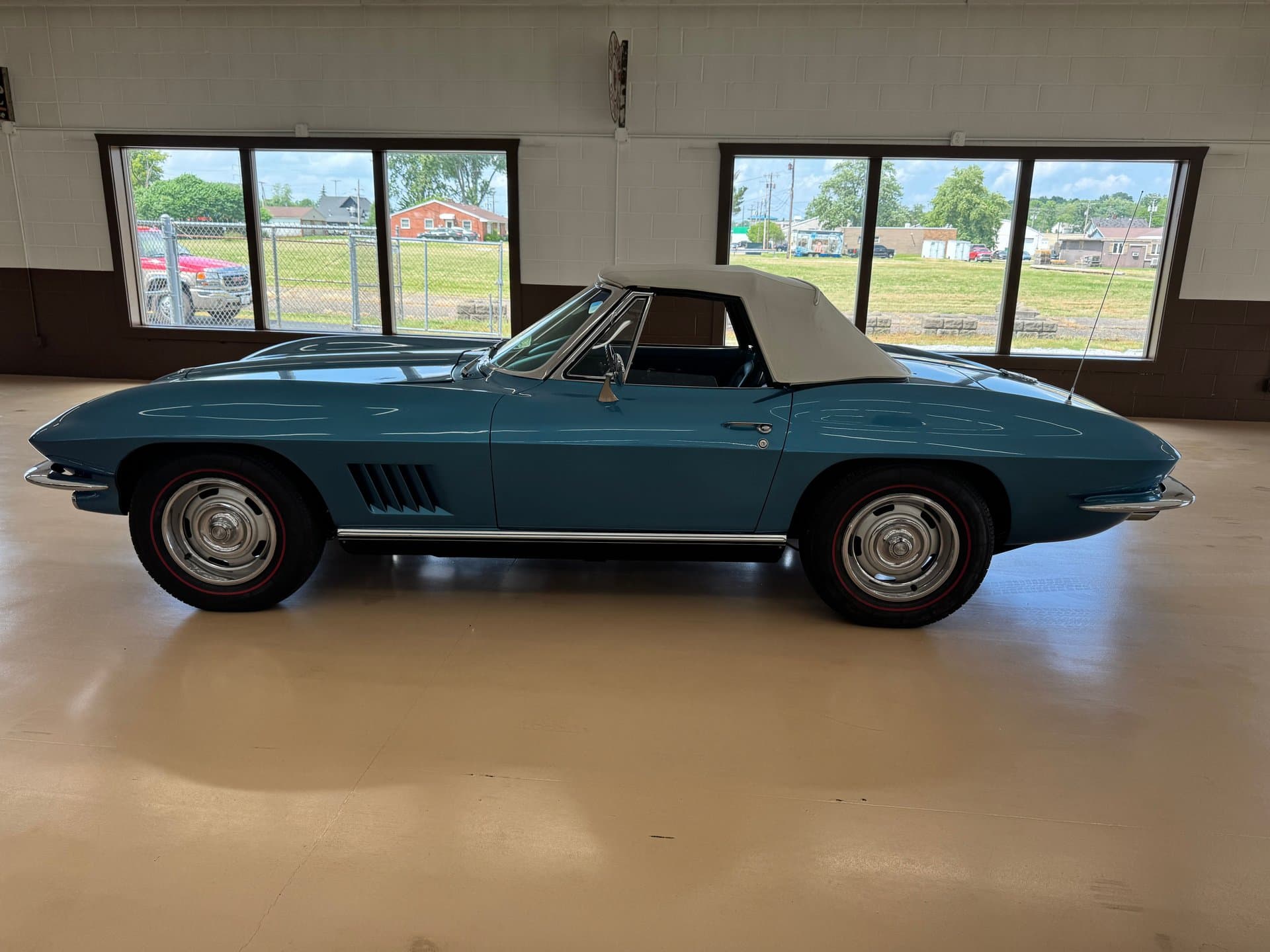 1967 Chevrolet Corvette thumbnail 9