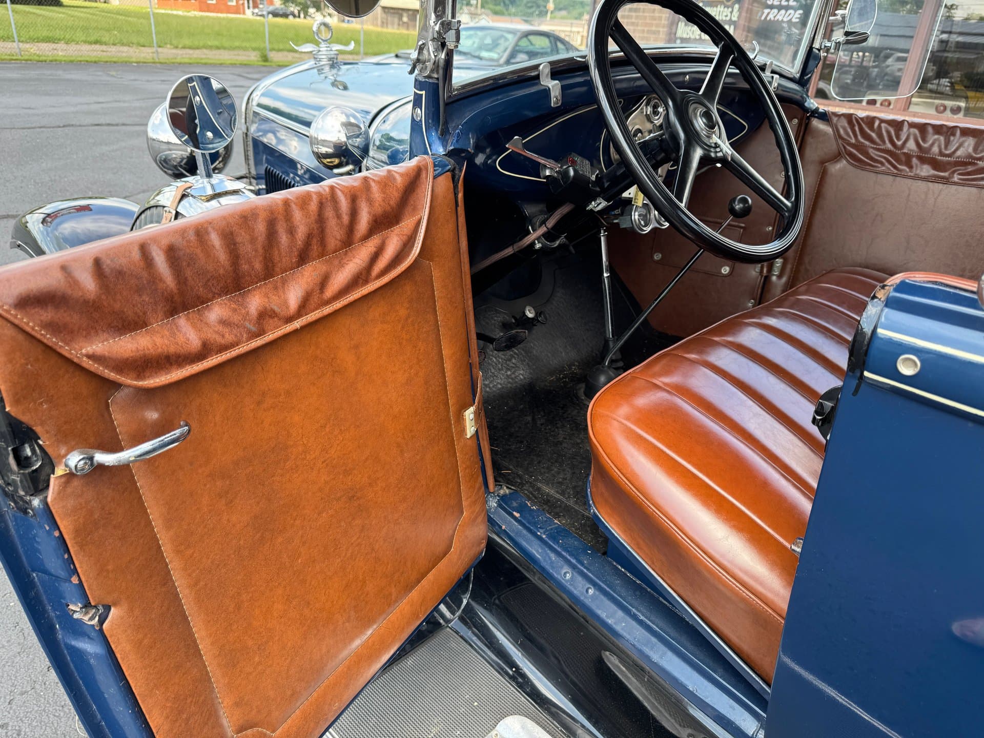 1930 Ford Model A thumbnail 8