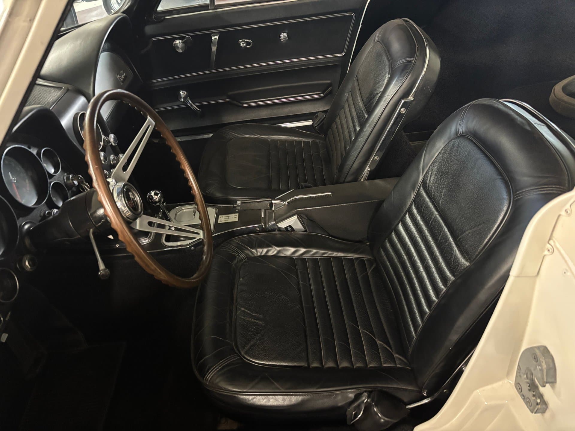 1967 Chevrolet Corvette thumbnail 5
