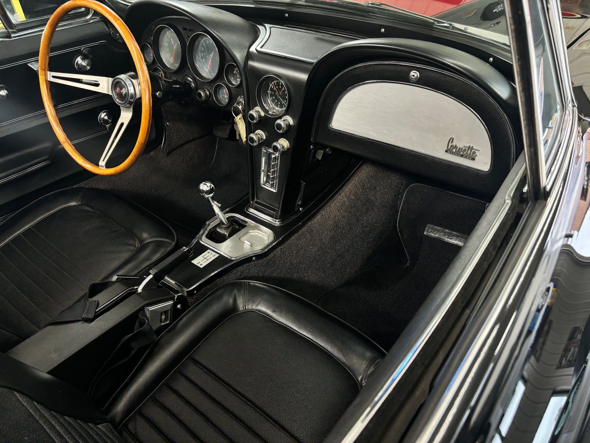 1967 Chevrolet Corvette thumbnail 26