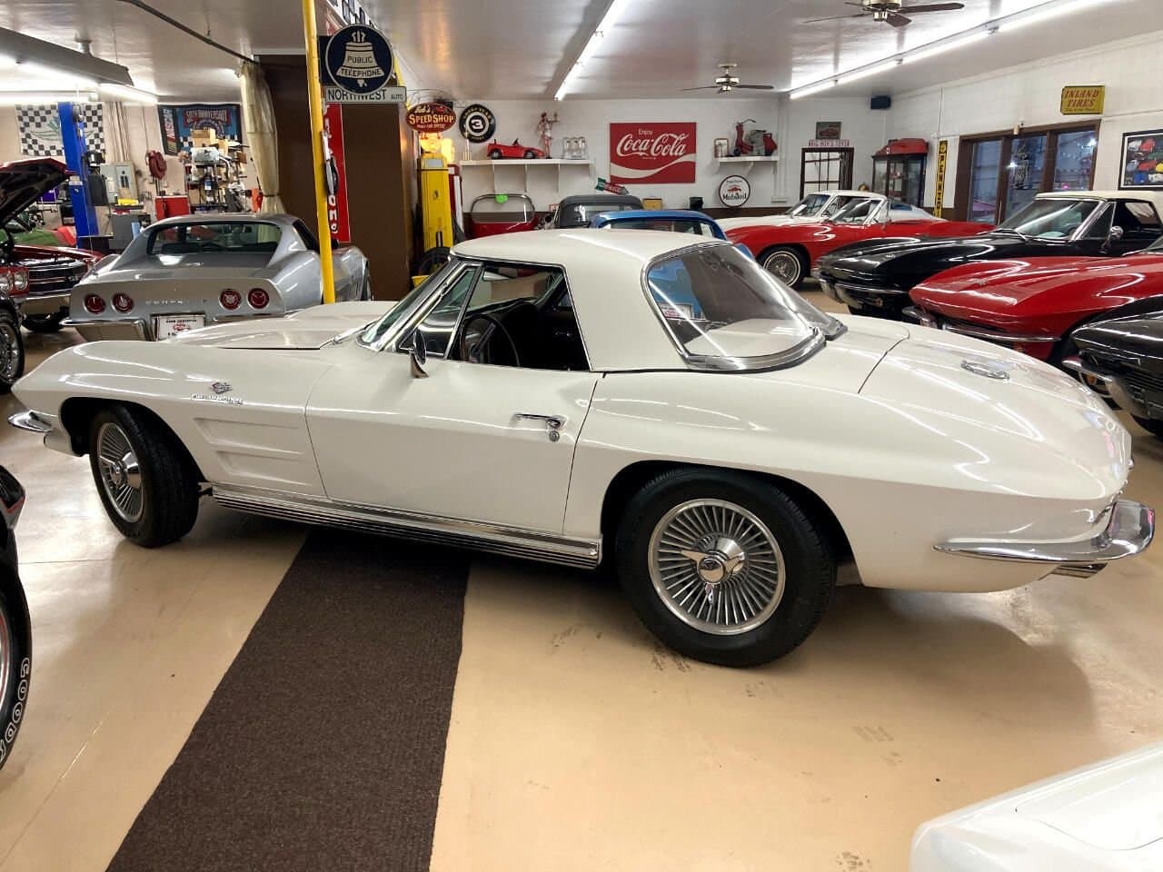 1964 Chevrolet Corvette Stingray thumbnail 14