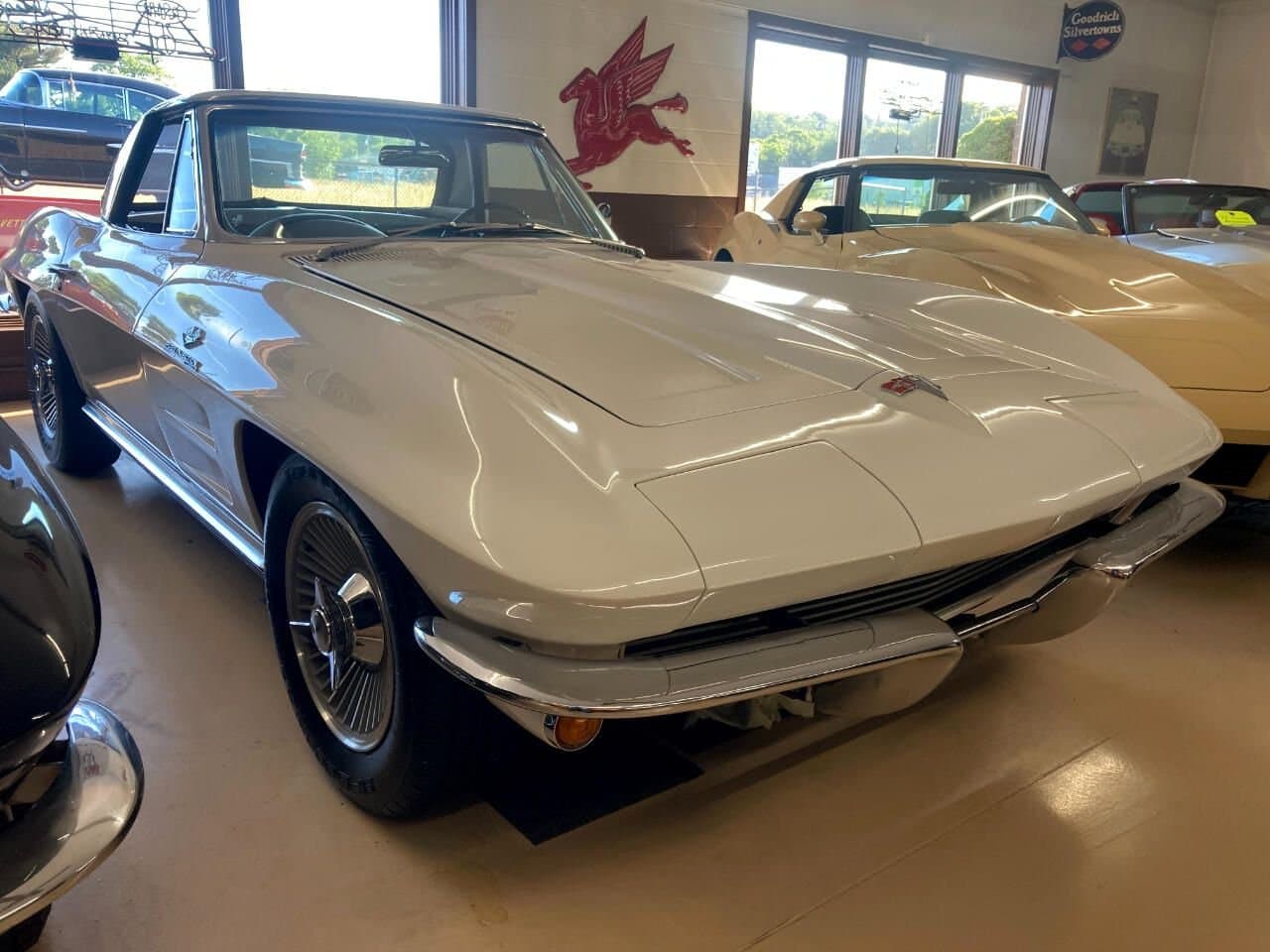 1964 Chevrolet Corvette Stingray thumbnail 17