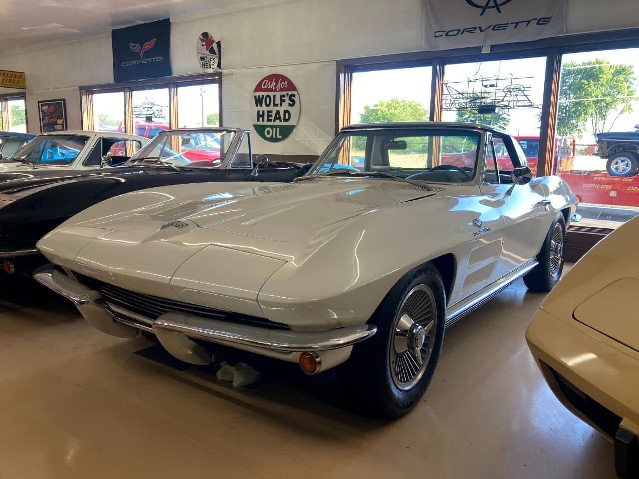 1964 Chevrolet Corvette Stingray thumbnail 19