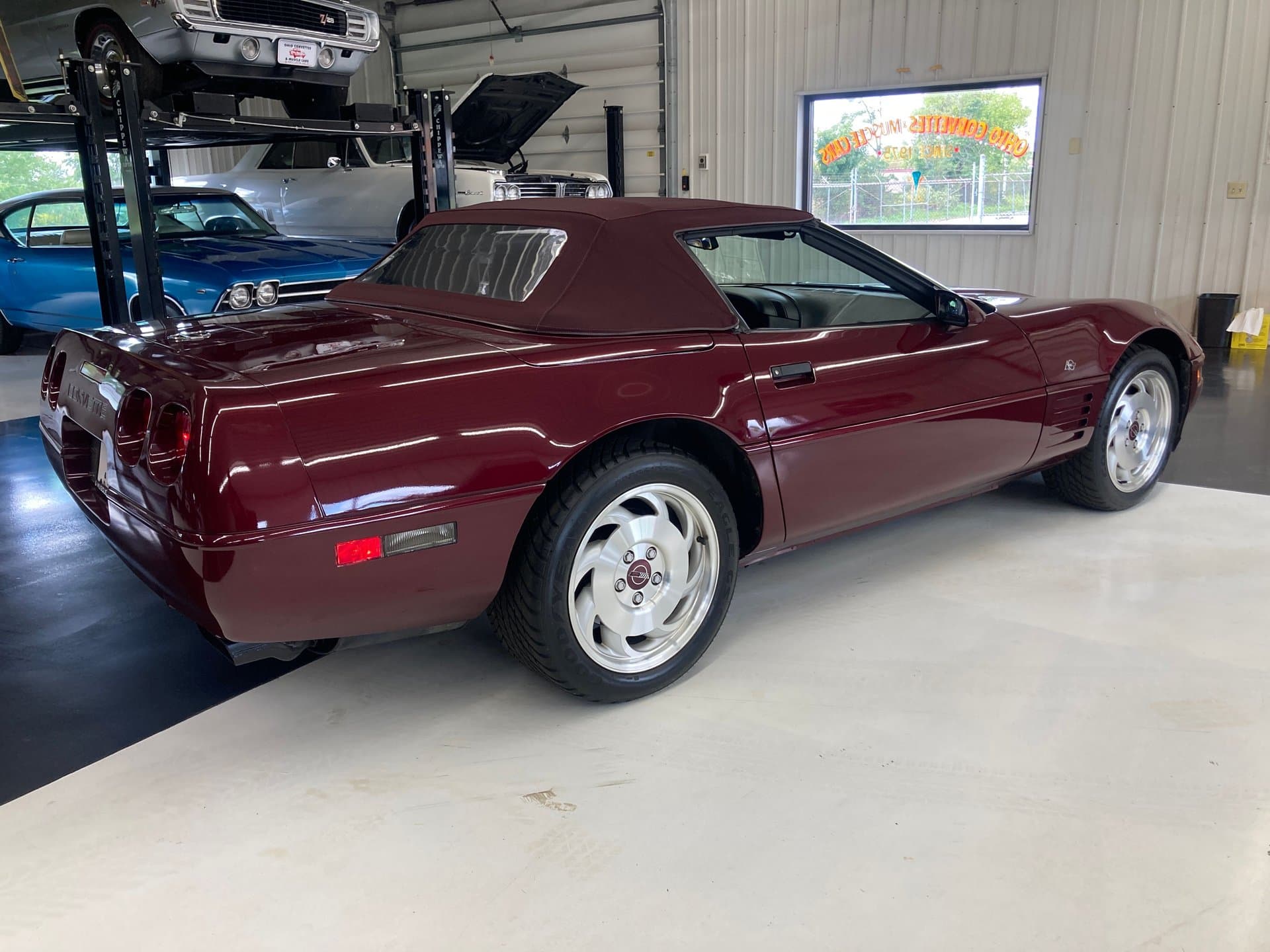 1993 Chevrolet Corvette thumbnail 16