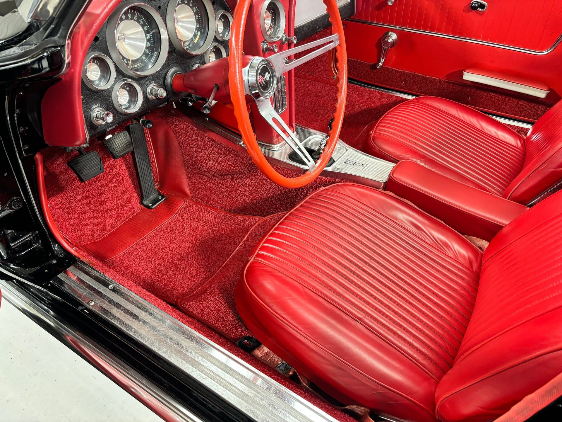 1963 Chevrolet Corvette thumbnail 14