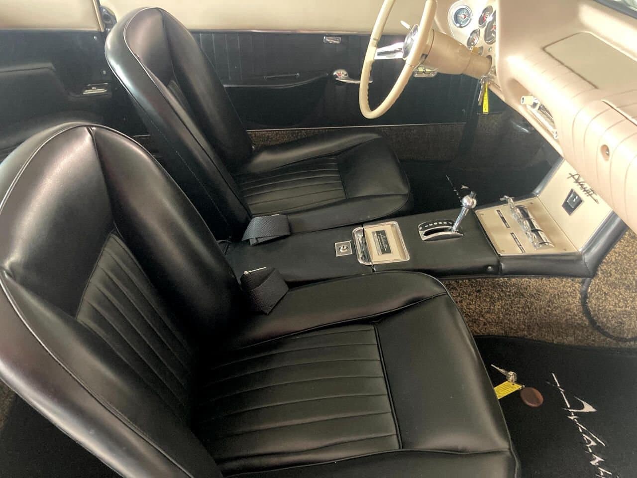 1963 Studebaker Avanti R2 thumbnail 19