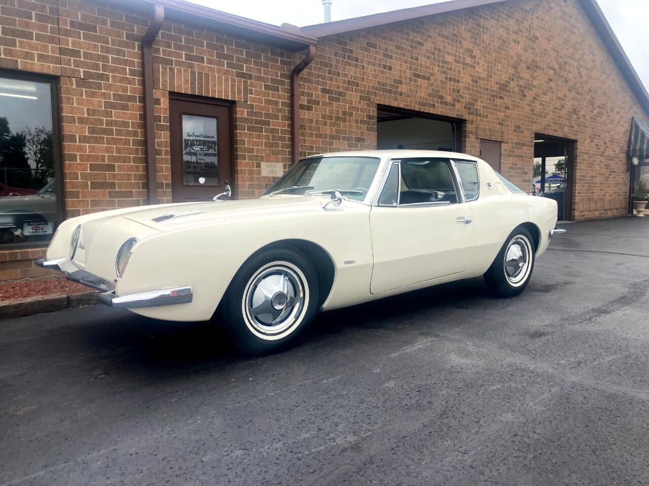 1963 Studebaker Avanti R2 thumbnail 23