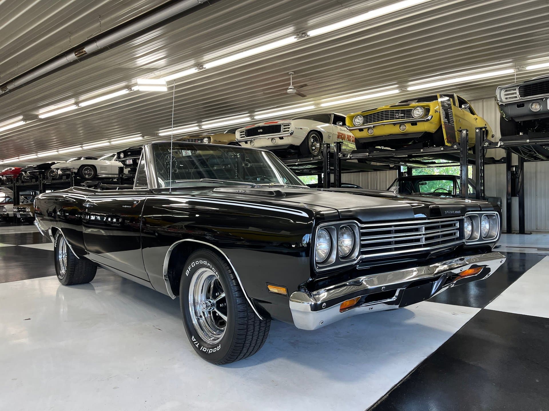 1969 Plymouth Satellite Roadrunner thumbnail 4