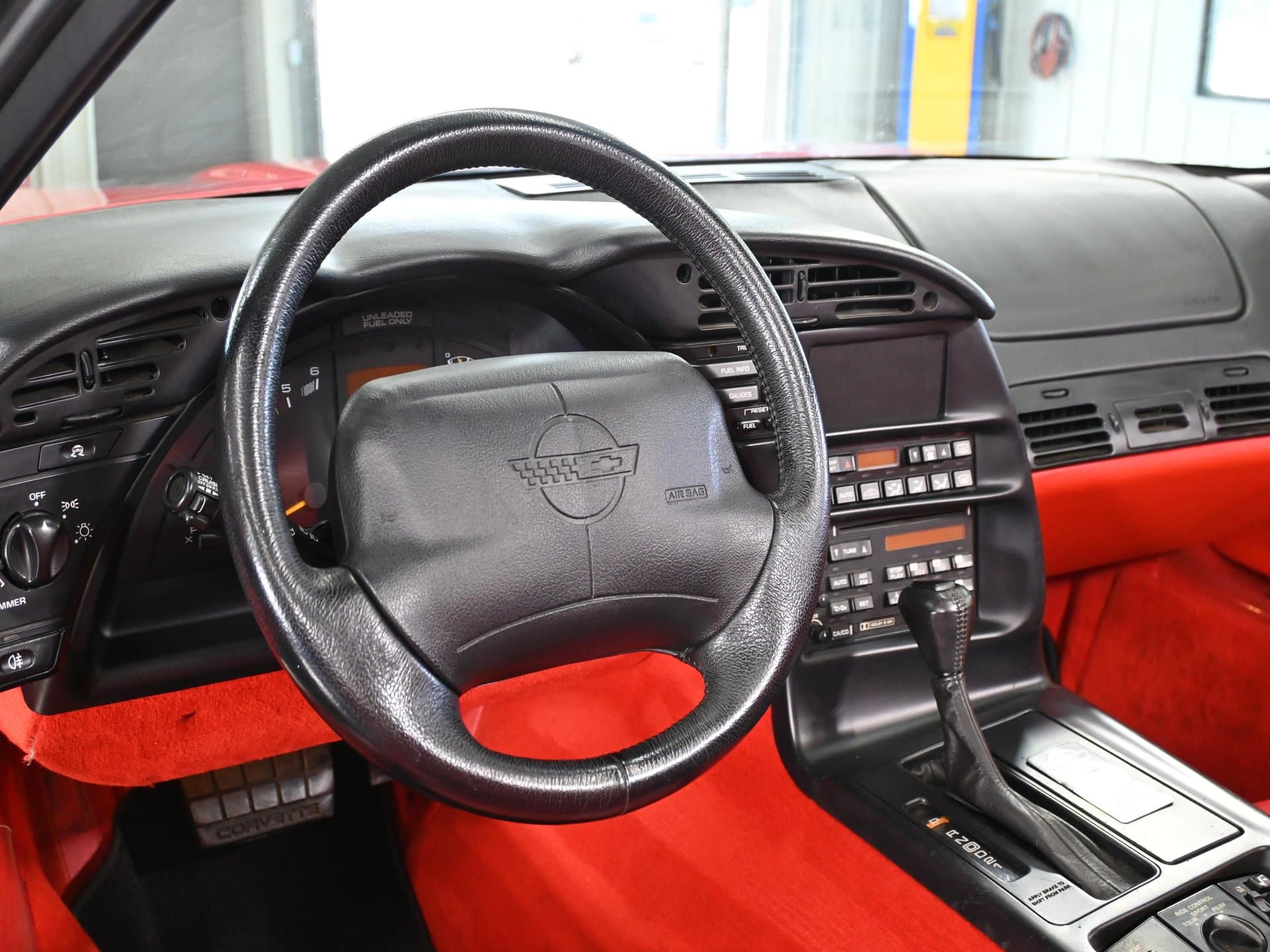 1995 Chevrolet Corvette thumbnail 16