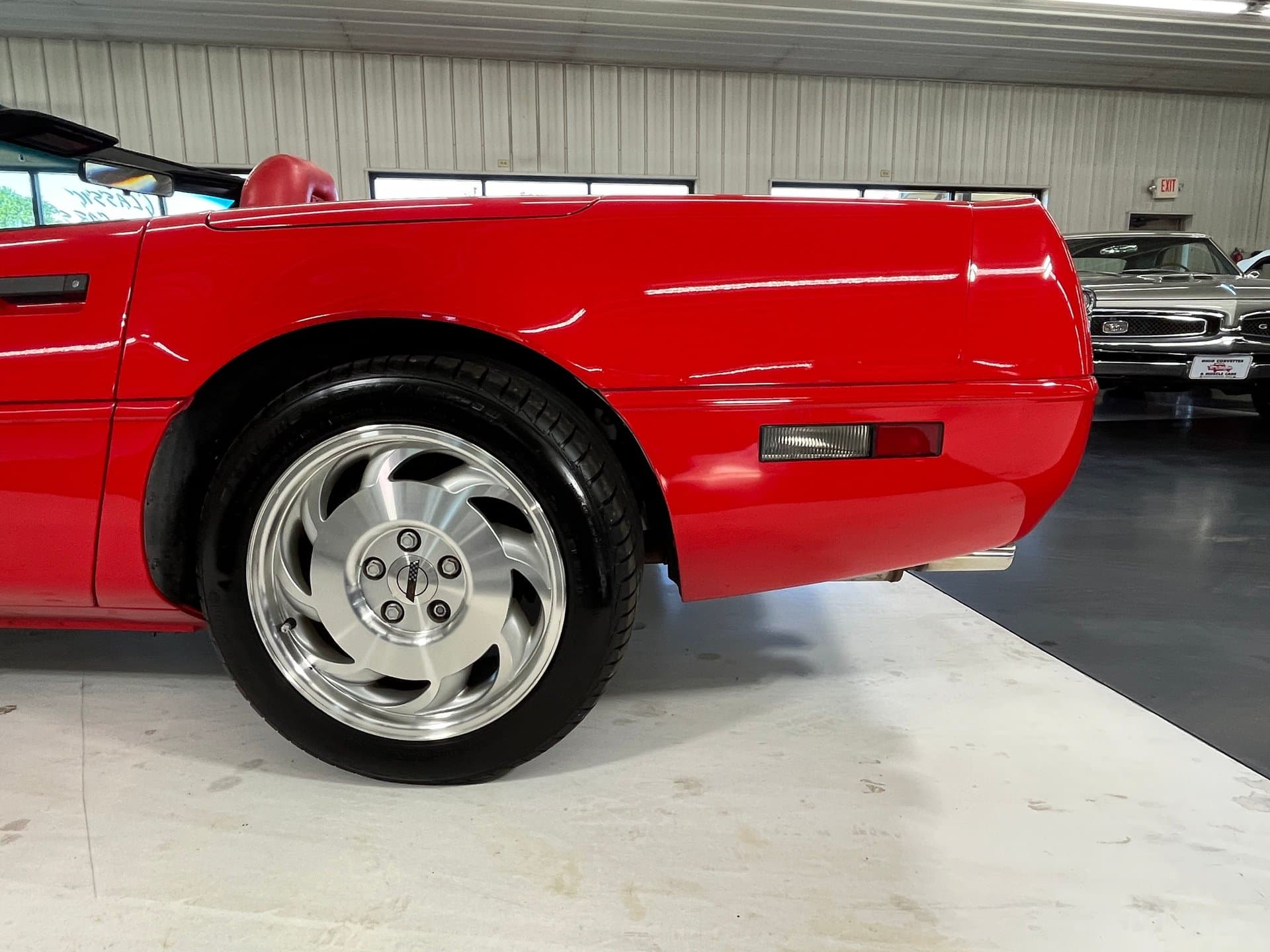 1995 Chevrolet Corvette thumbnail 8
