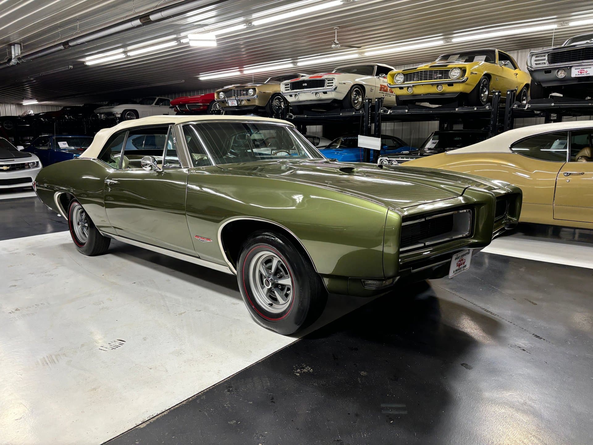 1968 Pontiac GTO thumbnail 4
