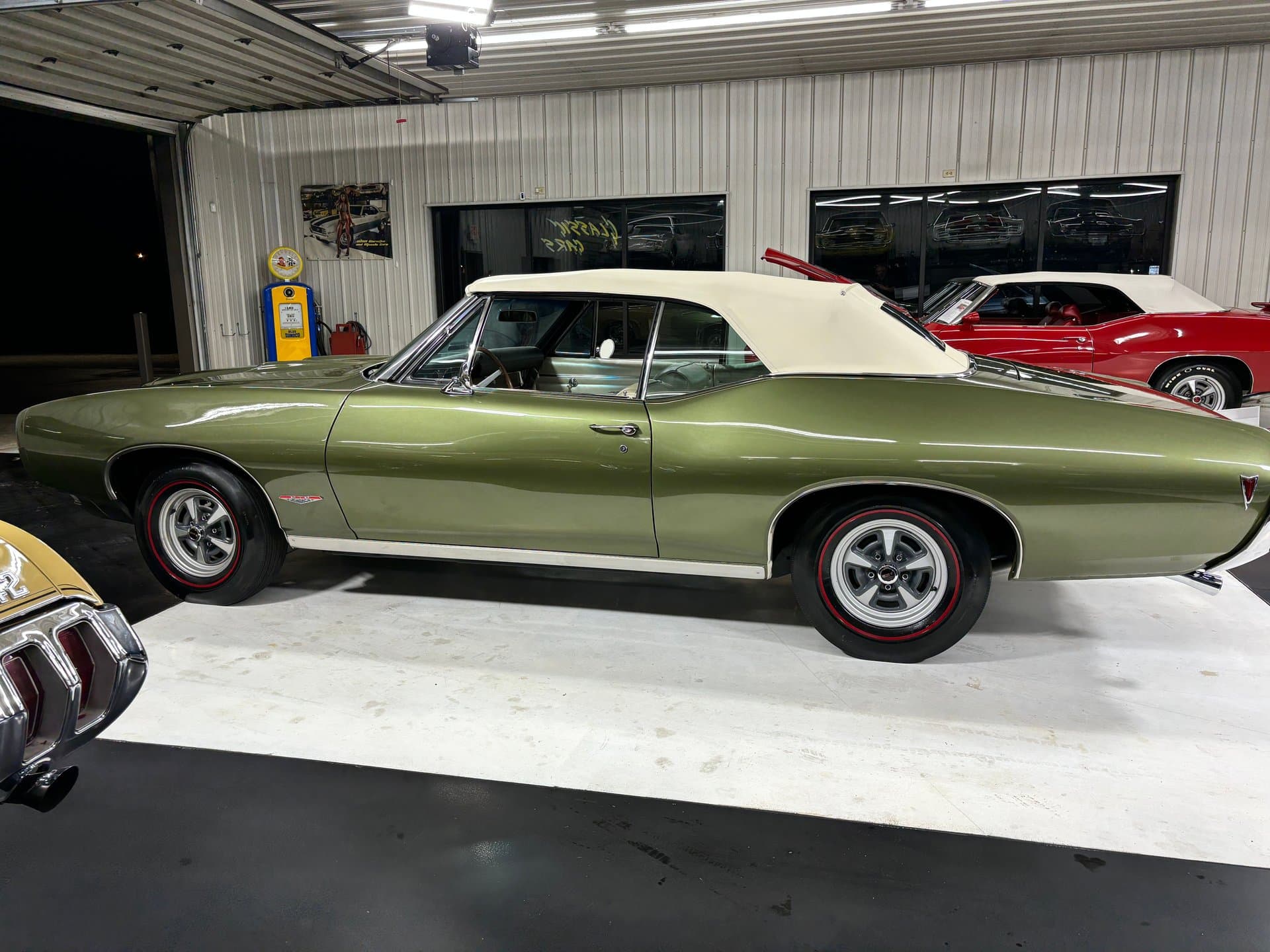 1968 Pontiac GTO thumbnail 14