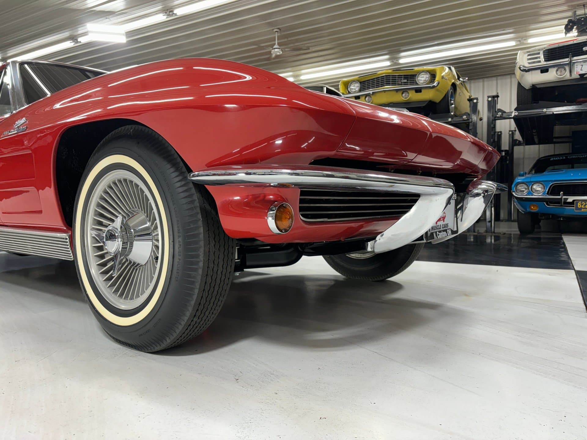 1963 Chevrolet Corvette thumbnail 3
