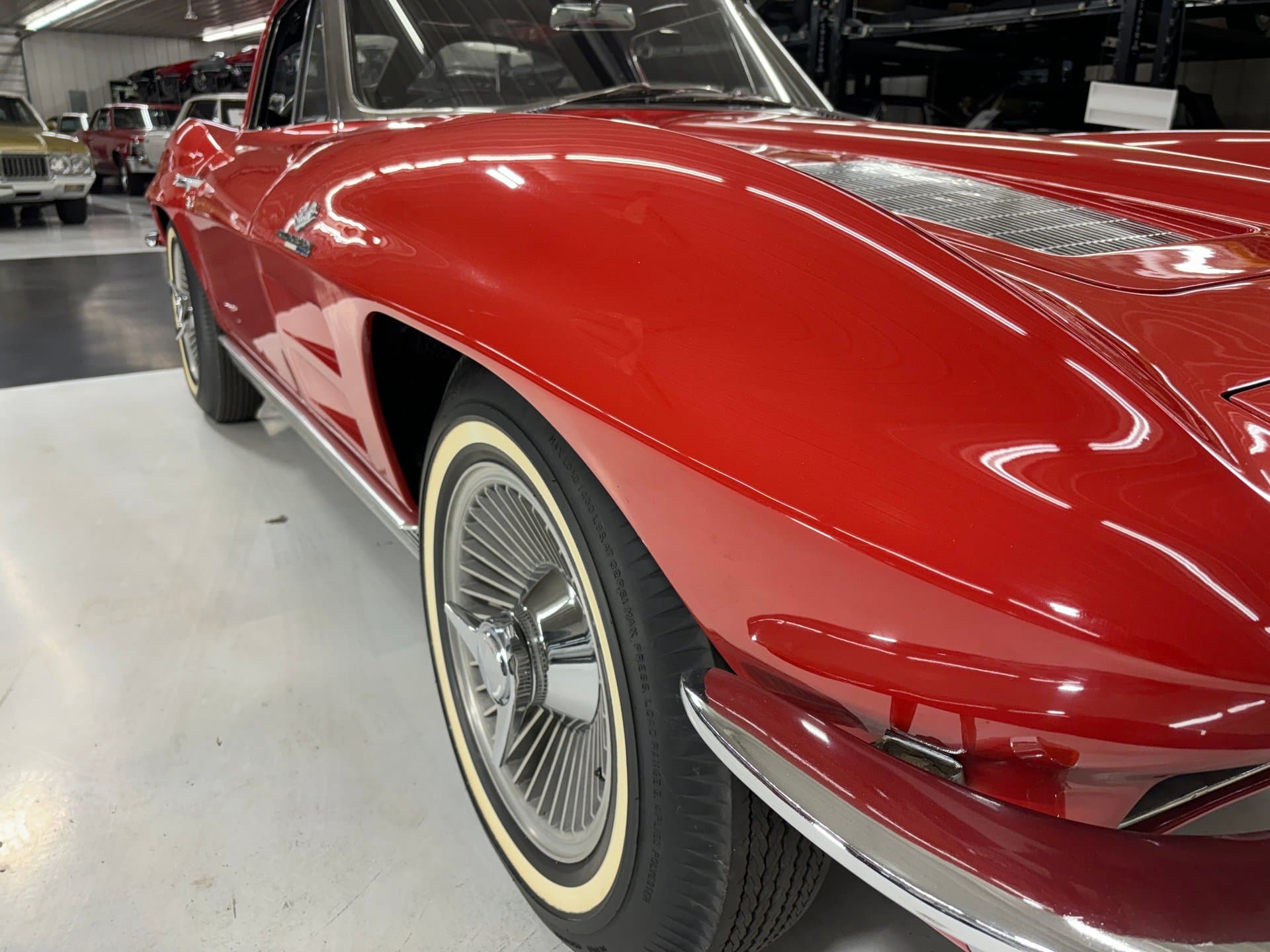 1963 Chevrolet Corvette thumbnail 4