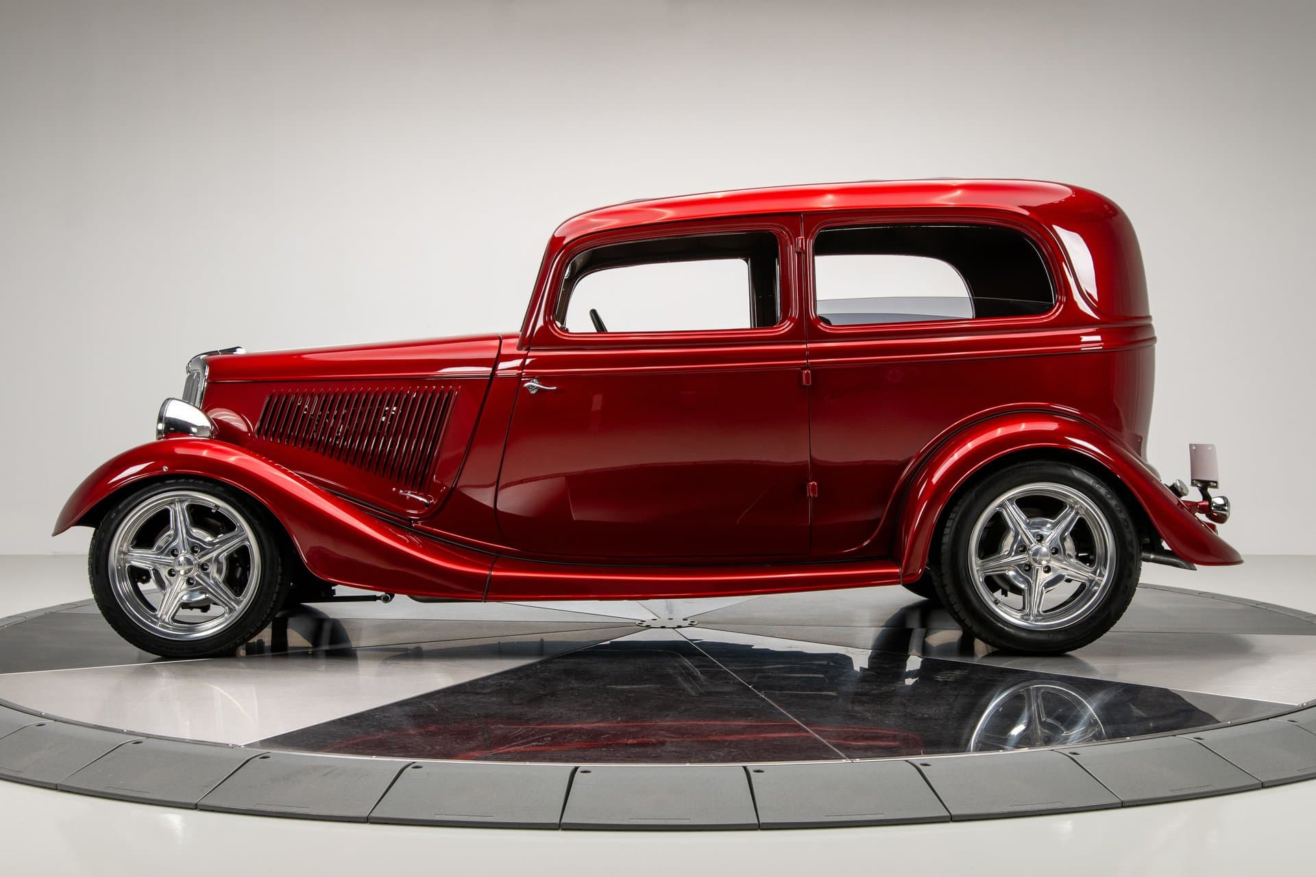 1934 Ford Sedan thumbnail 9