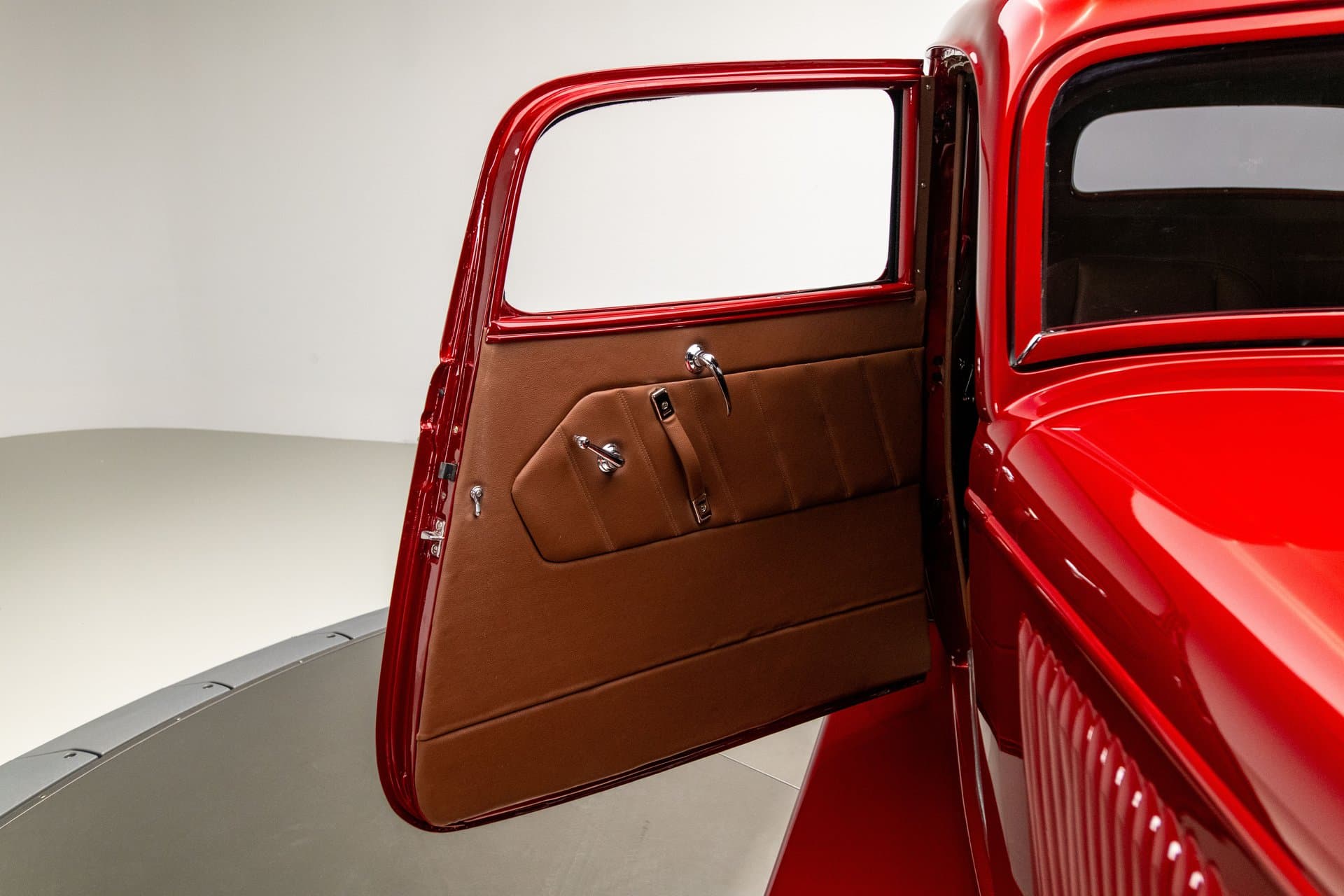 1934 Ford Sedan thumbnail 23