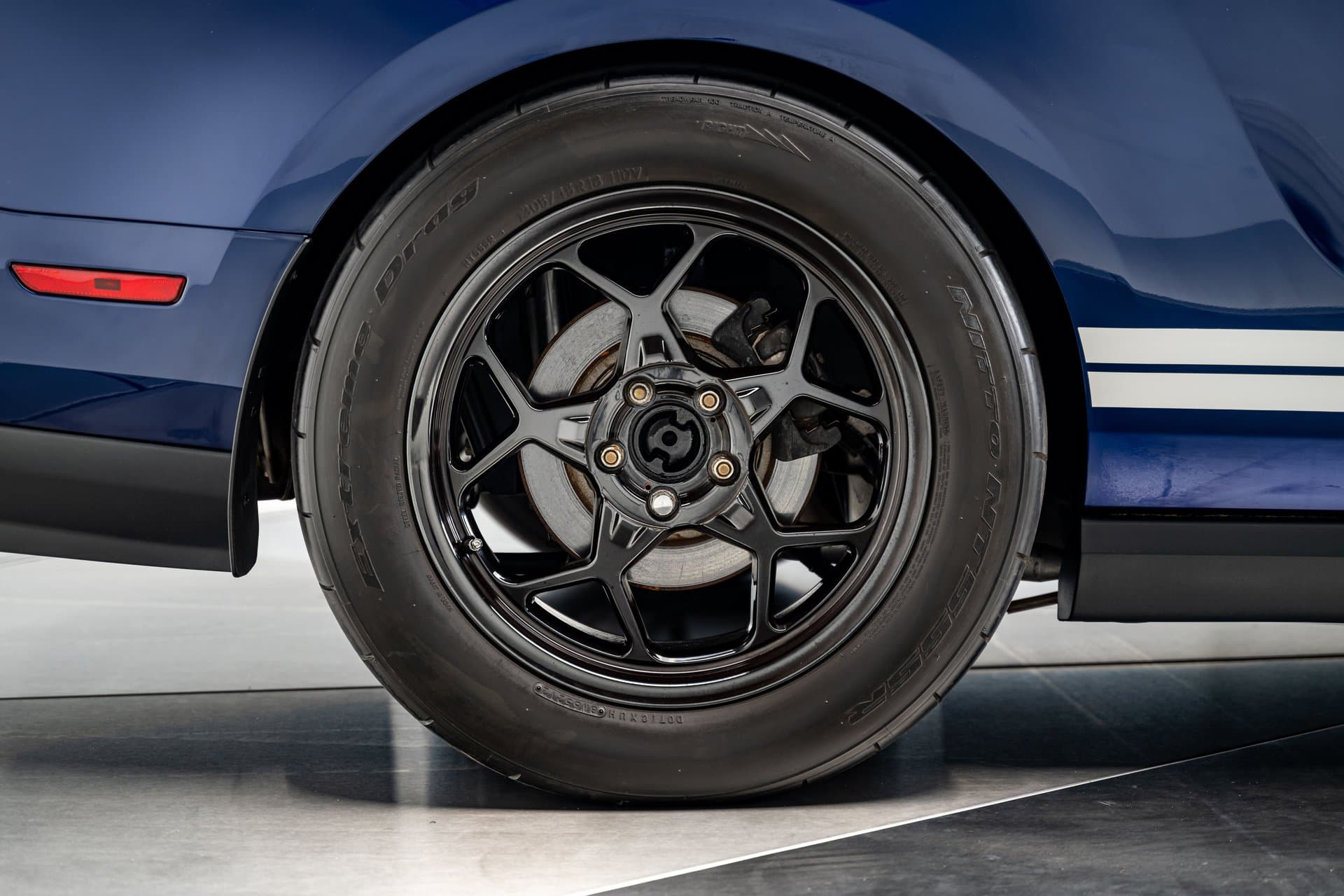 2010 Ford Mustang Shelby GT500 thumbnail 16