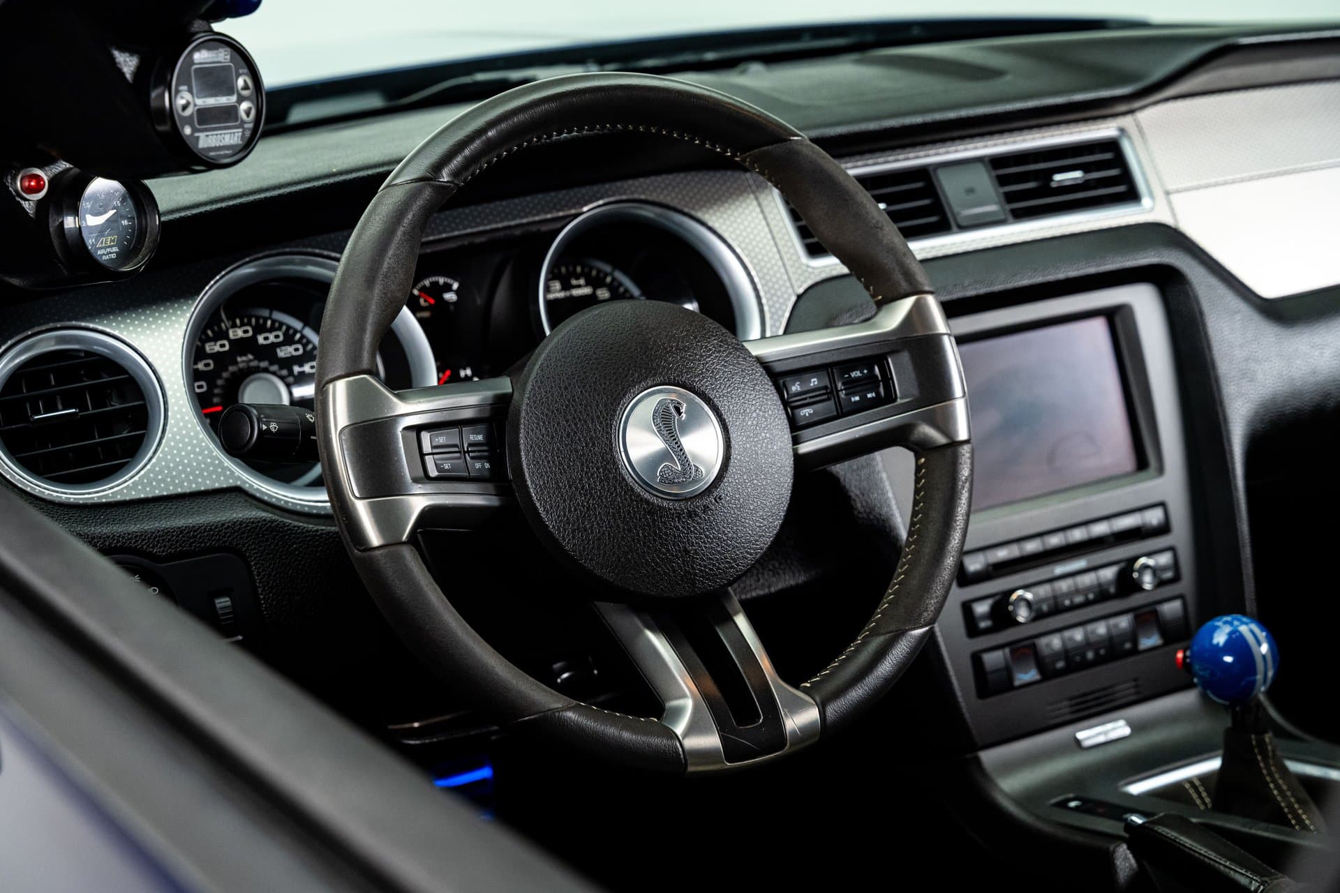 2010 Ford Mustang Shelby GT500 thumbnail 18